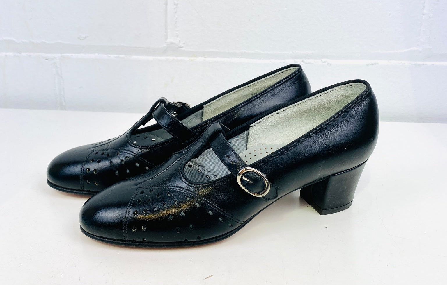 Deadstock Vintage Women's Shoes Ian Drummond Vintage Deadstock Vintage Women's Shoes Ian Drummond Vintage