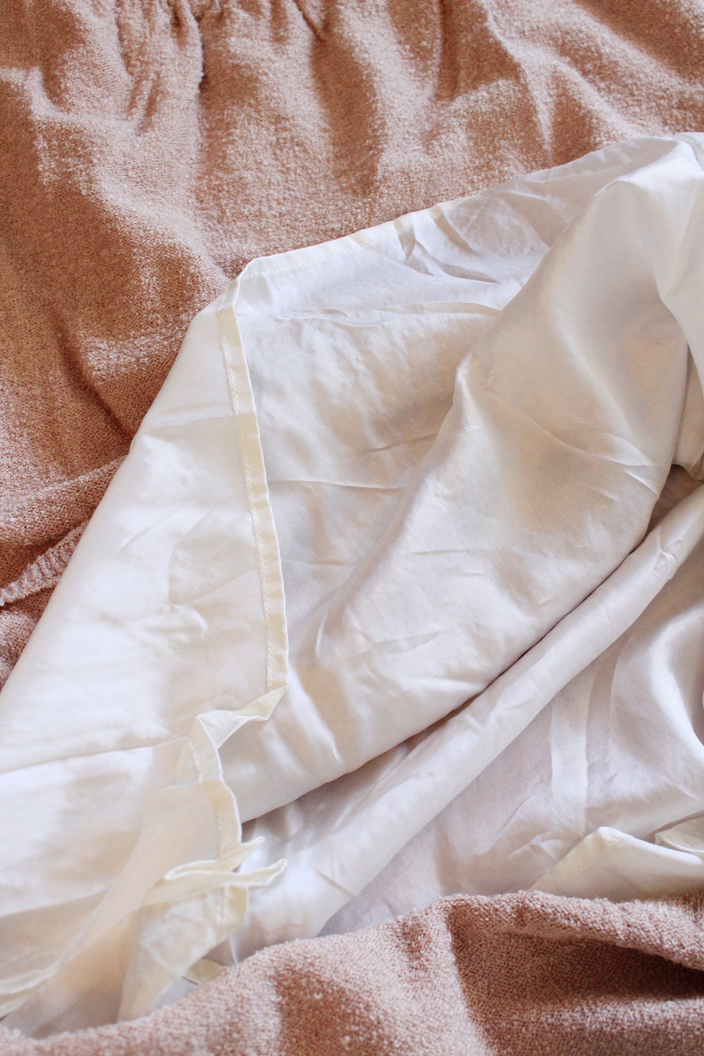 1980s Beige Knee Length Elastic Acrylic Knit Skirt, Medium/Large