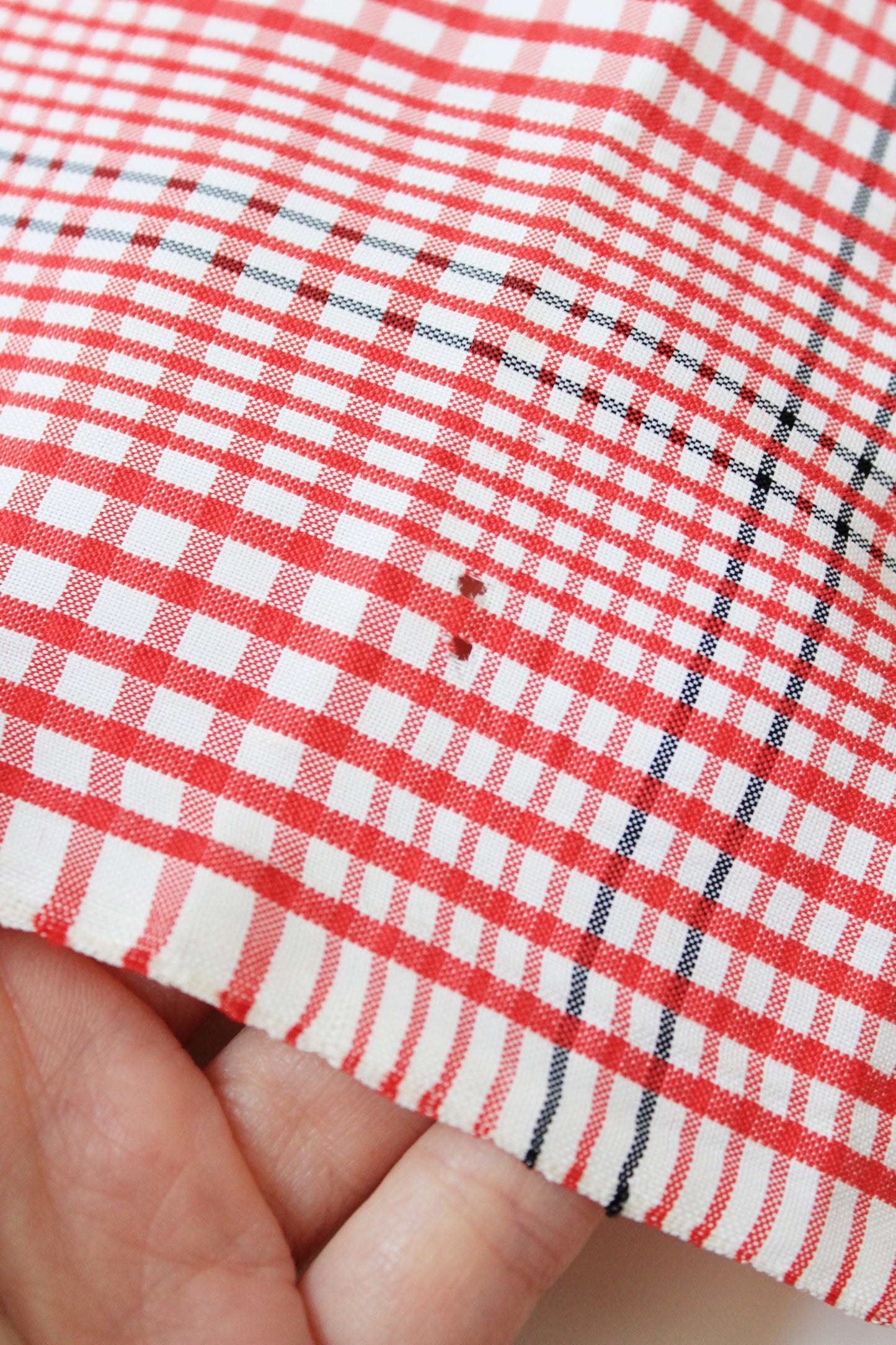 1950s Dark Pink And White Plaid Cotton Vintage Fabric, 4.1 Yards