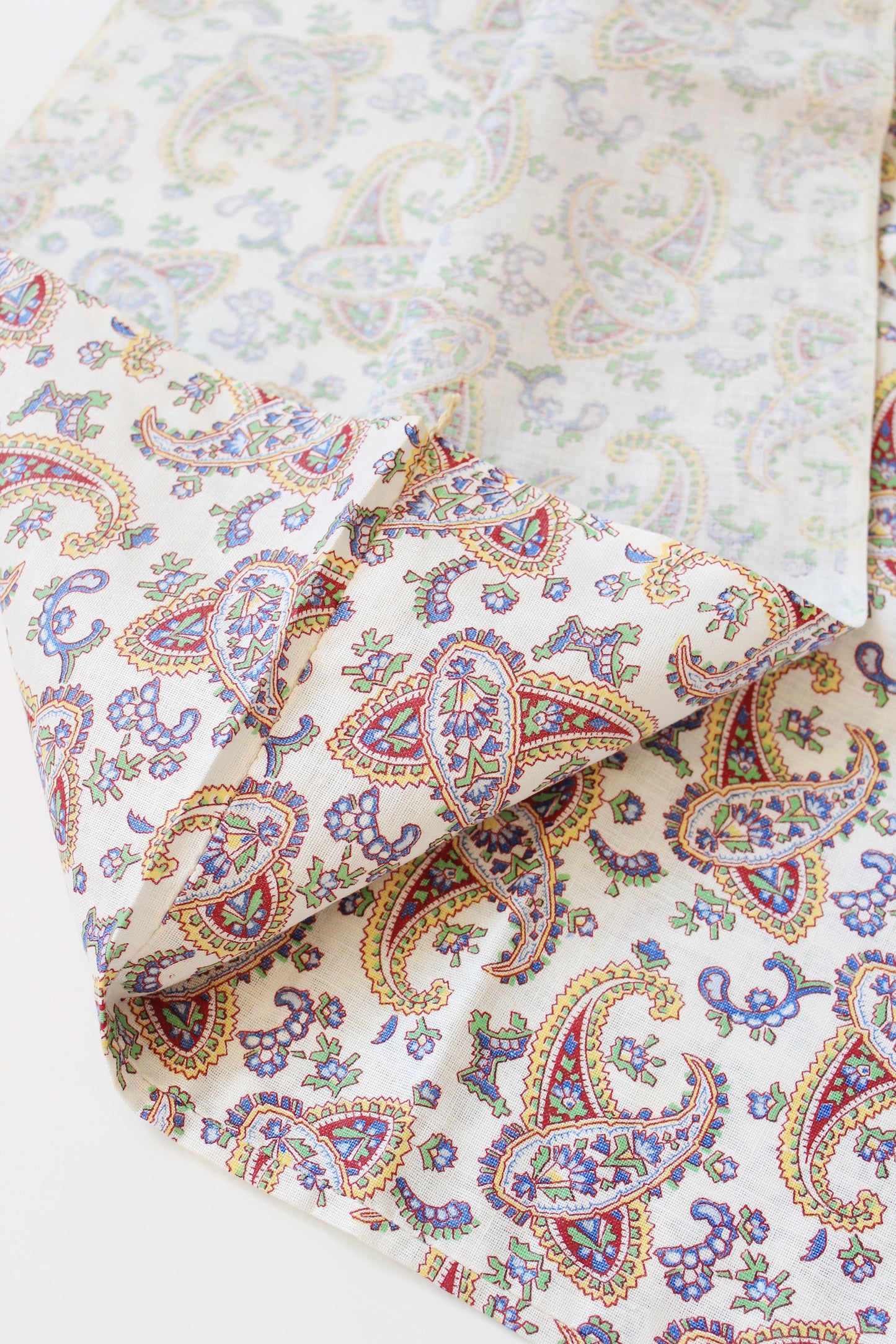 1940s Western Paisley Feedsack In White/Red/Yellow/Blue/Green, Vintage Sewing/Quilting Fabric