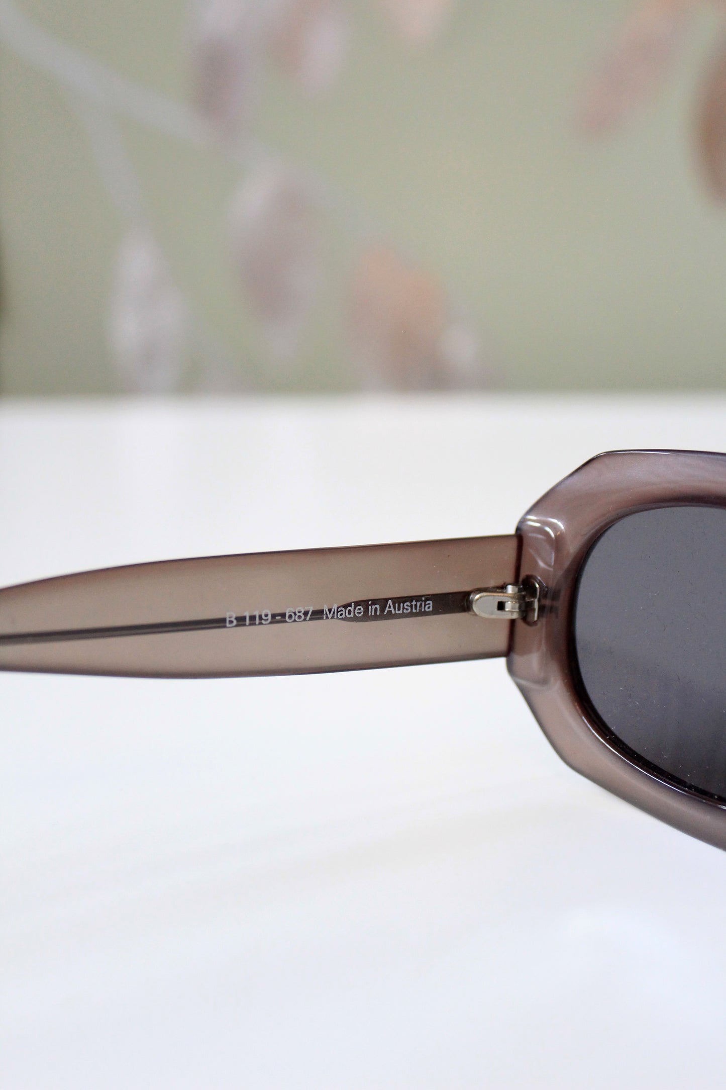 1990s Grey Ellen Tracy Sunglasses