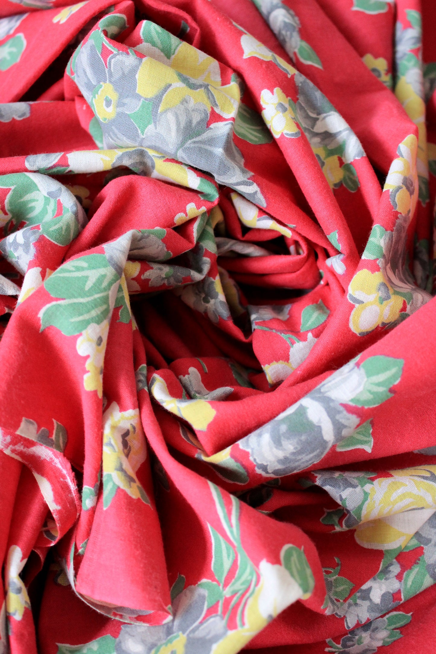 1950s Deep Pink With Yellow And Grey Flower Cotton Sewing Fabric, 5 Yards