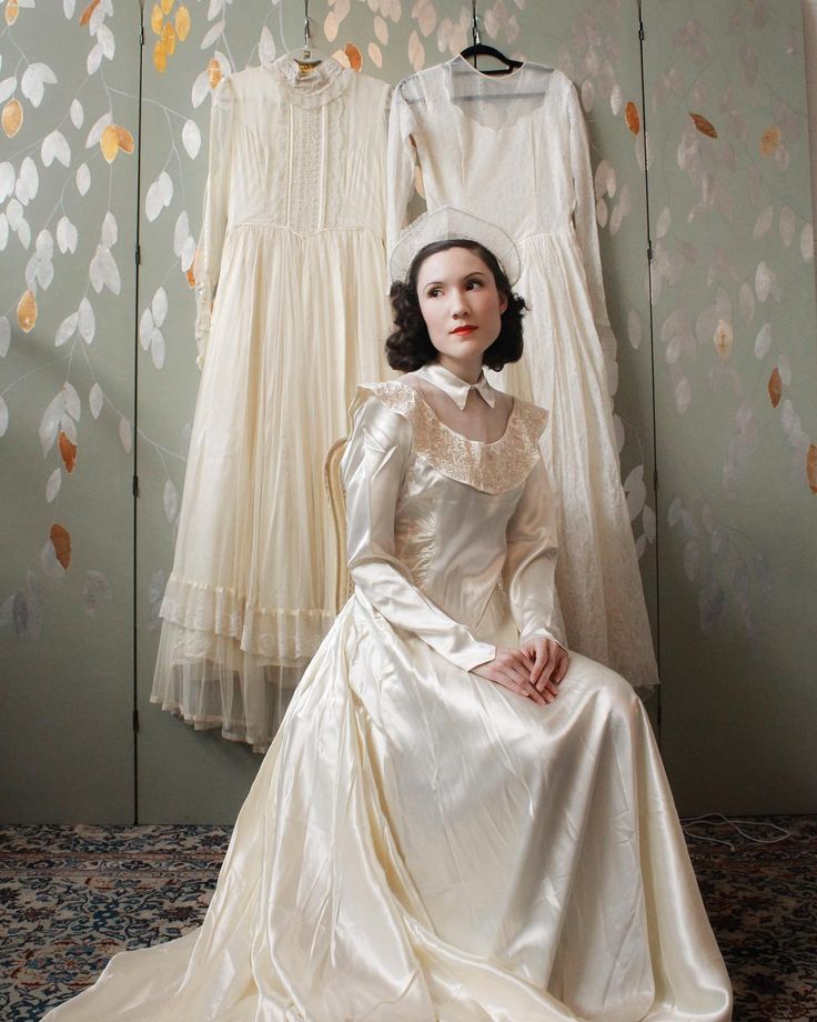 Ball Gown Uses For Old Wedding Dresses Vintage Wedding Theme Ideas