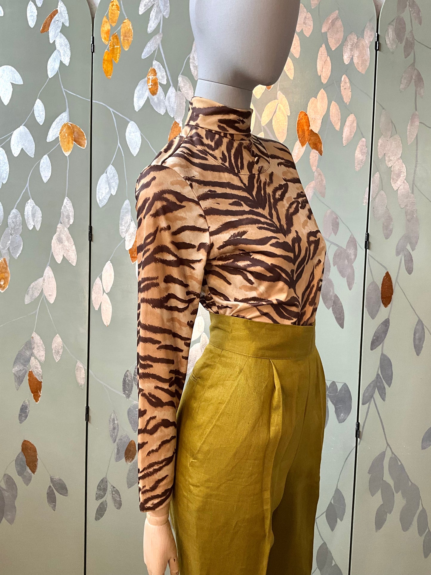 Vintage 1980s Tiger Print Turtleneck Long Sleeve Top, S/M