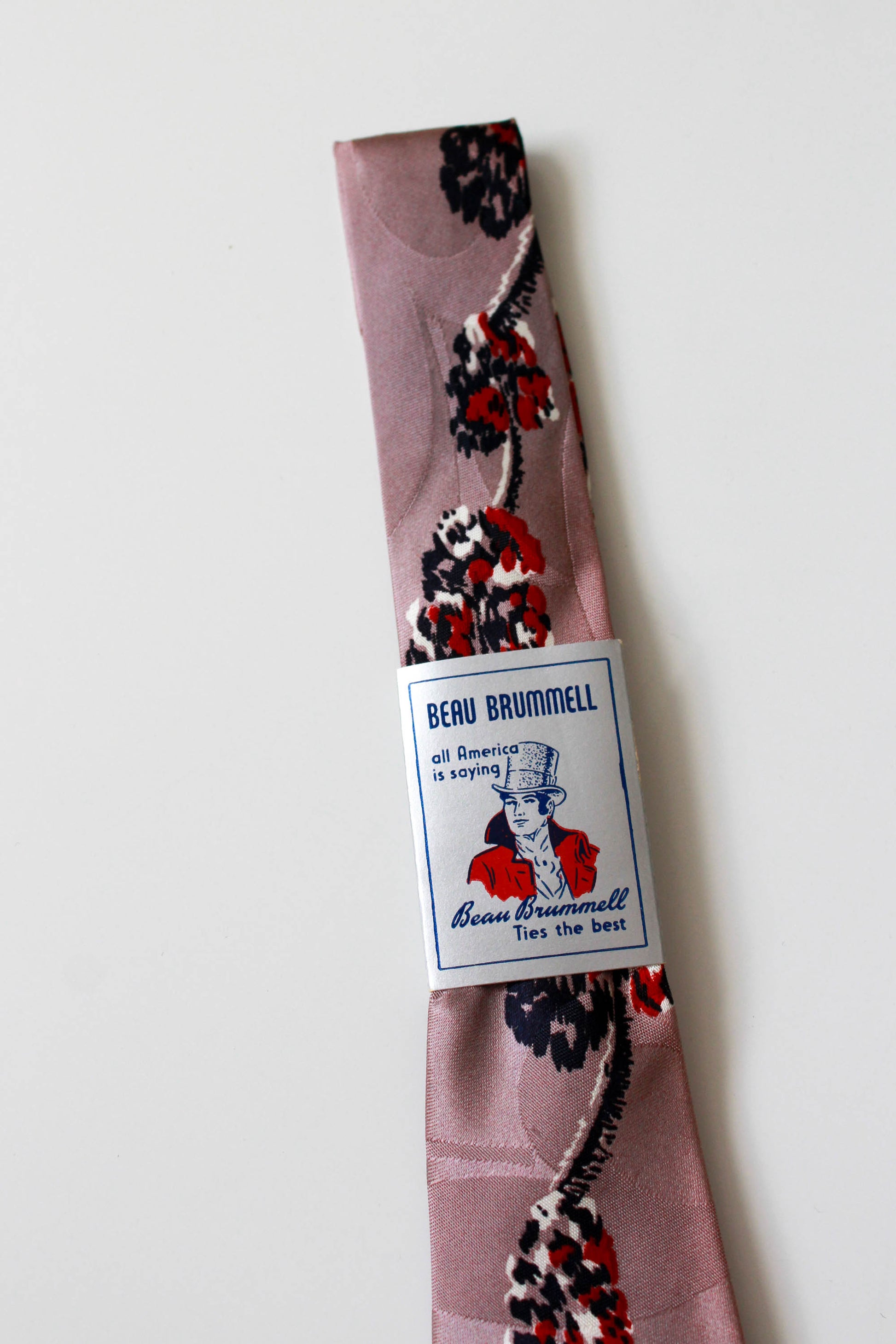 1940s tree print rayon necktie wide tongue beau brummell vintage necktie  bold look