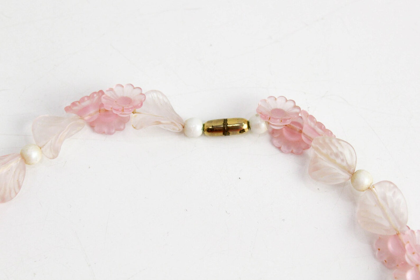 1980s Pale Pink Flower Necklace