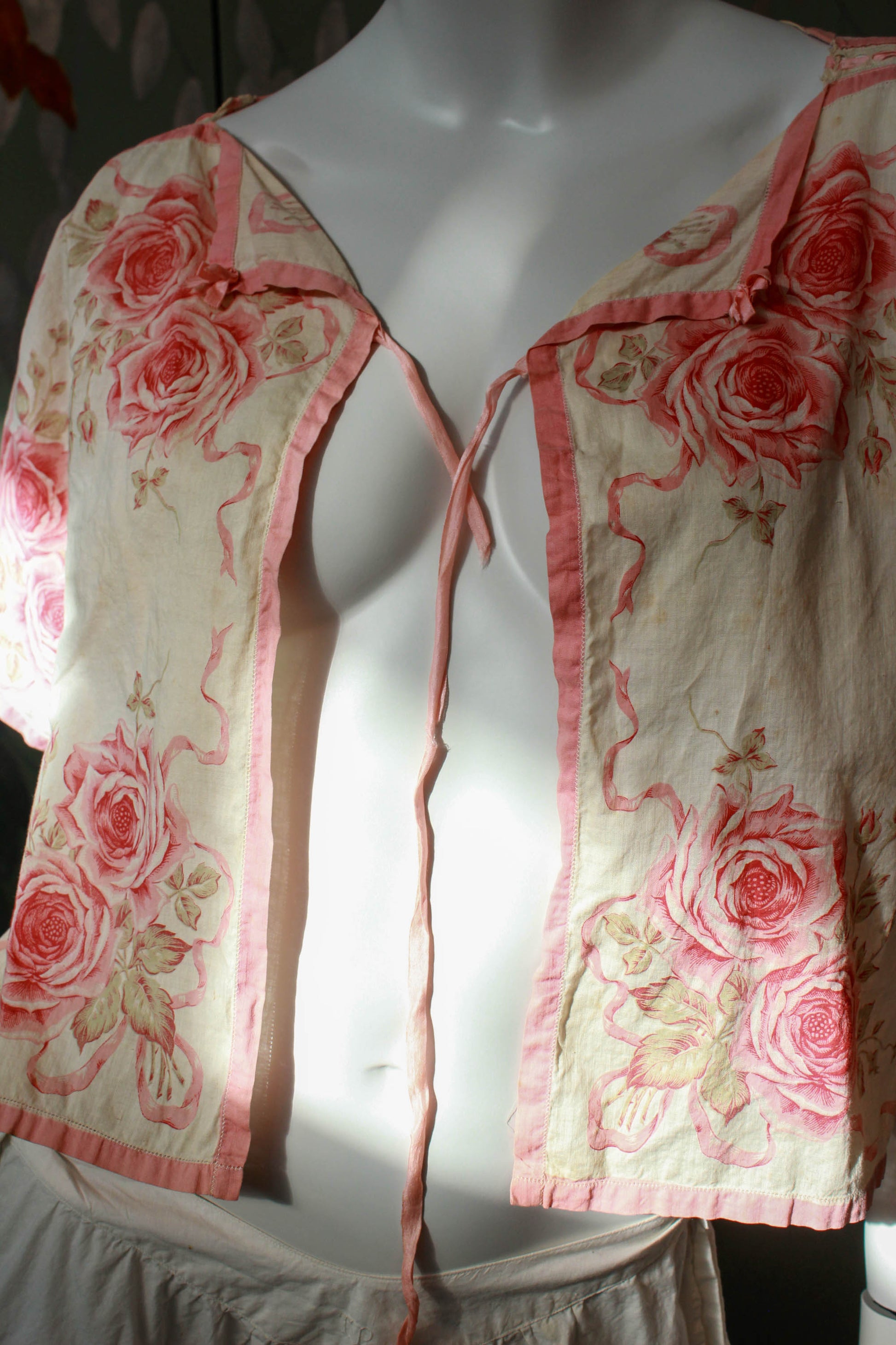 antique floral rose print ribbon print tie front cotton bed jacket blouse, short sleeves, lace insets, collar
