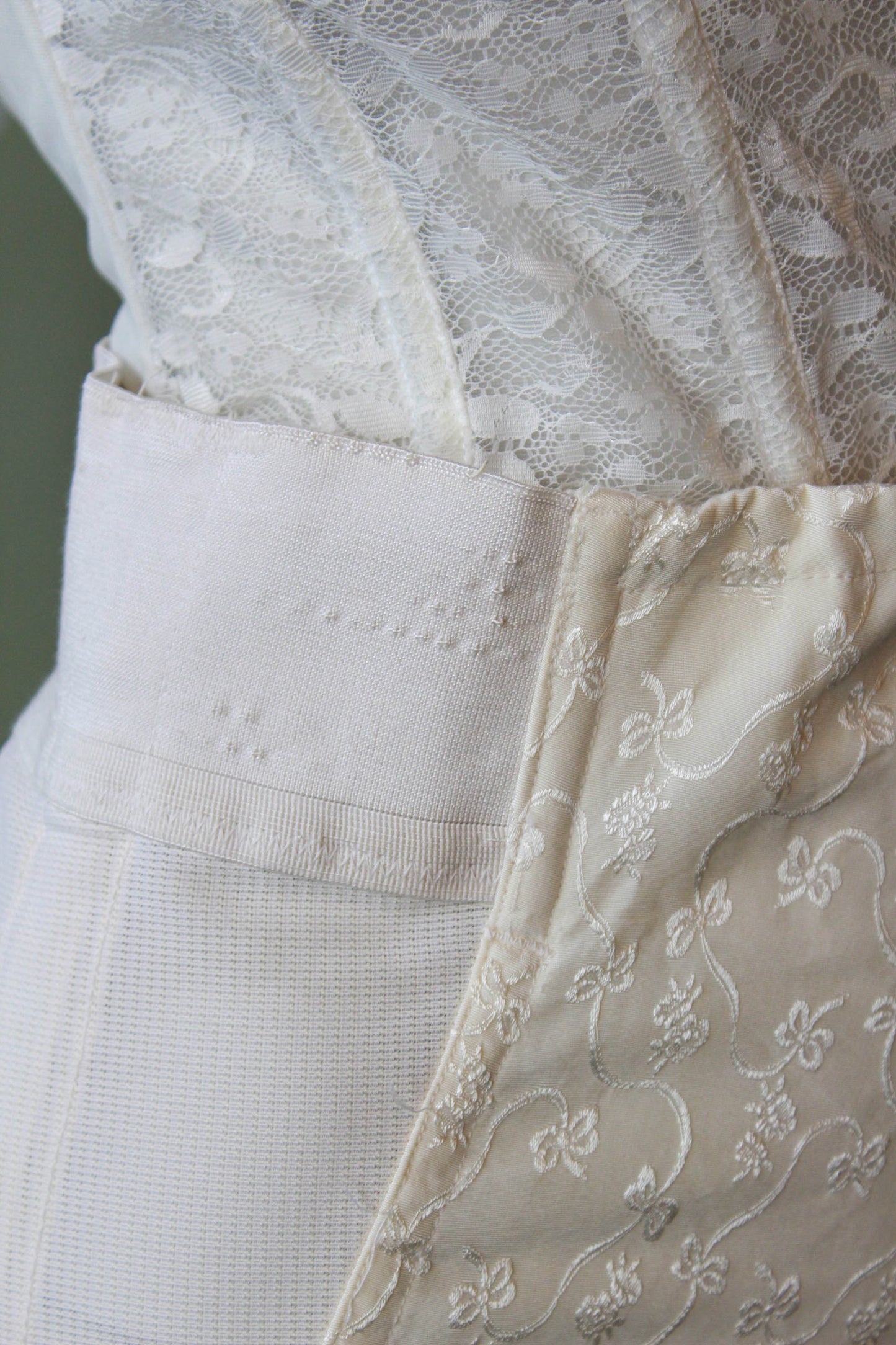 1950s Cream Girdle with Floral Embroidery, 26" Waist