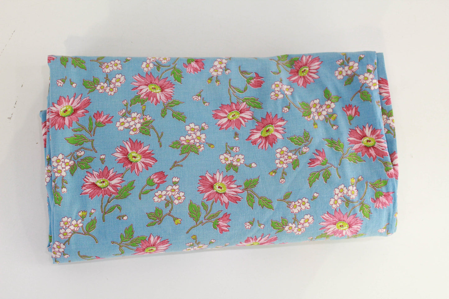 1940s daisy print cotton duvet cover feedsack fabric