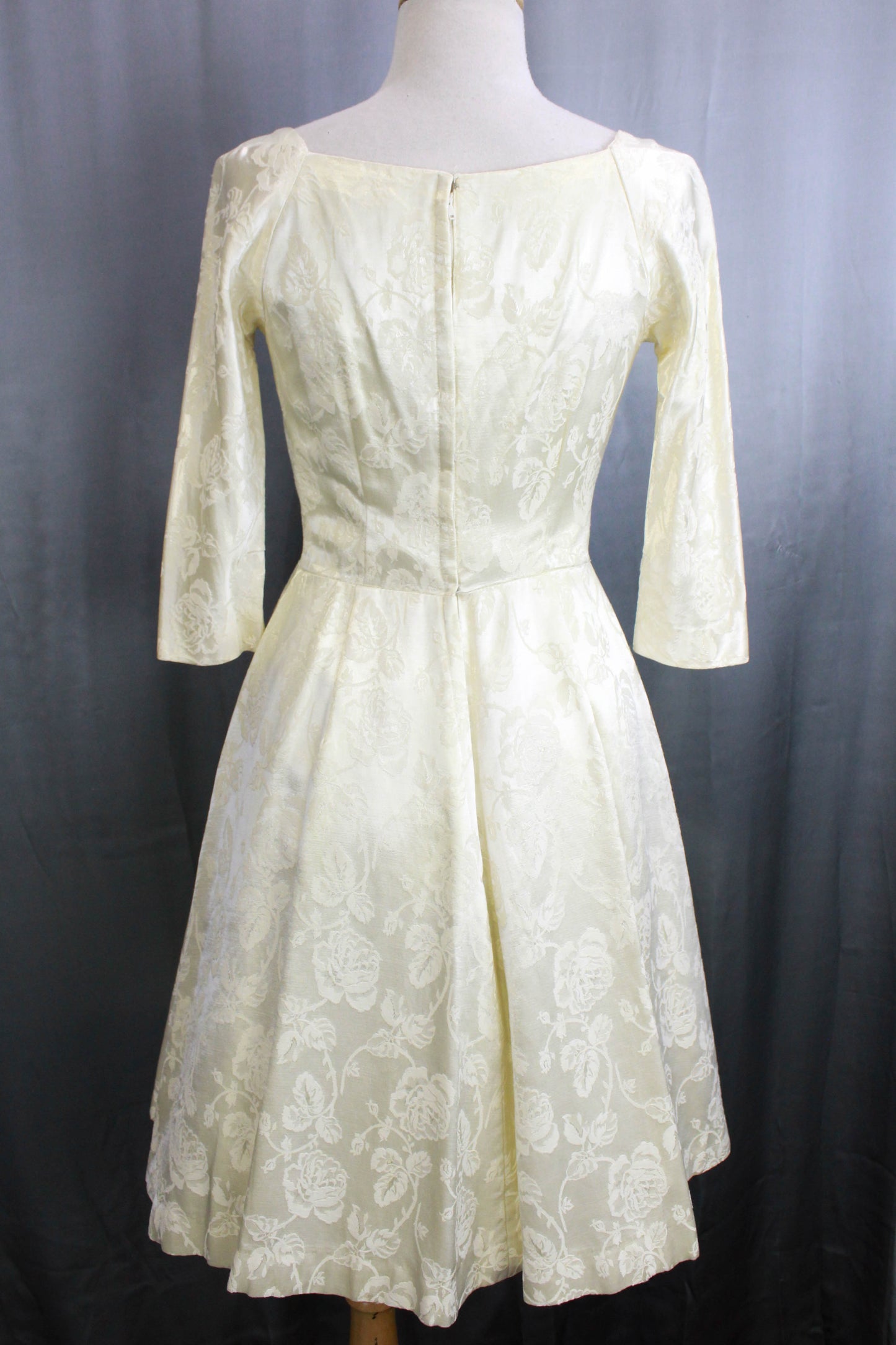 Vintage 50s Ivory White Rose Brocade Wedding/ Cocktail Dress, 3/4 Sleeves, XS