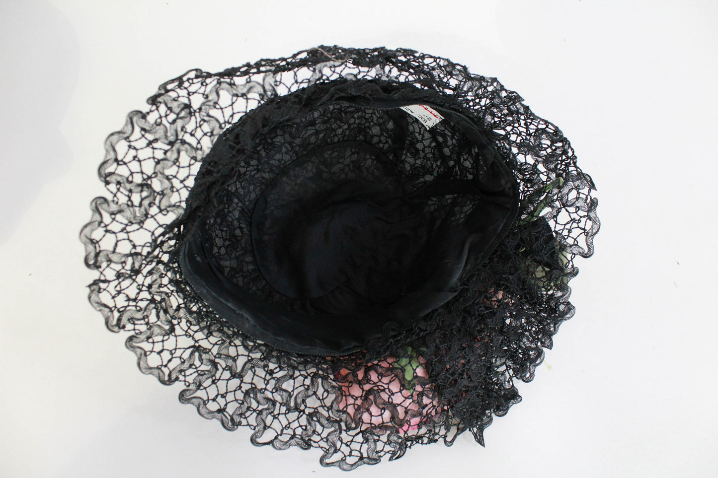 1920s Reproduction Black Horsehair Lace Hat with Pink Velvet Flowers