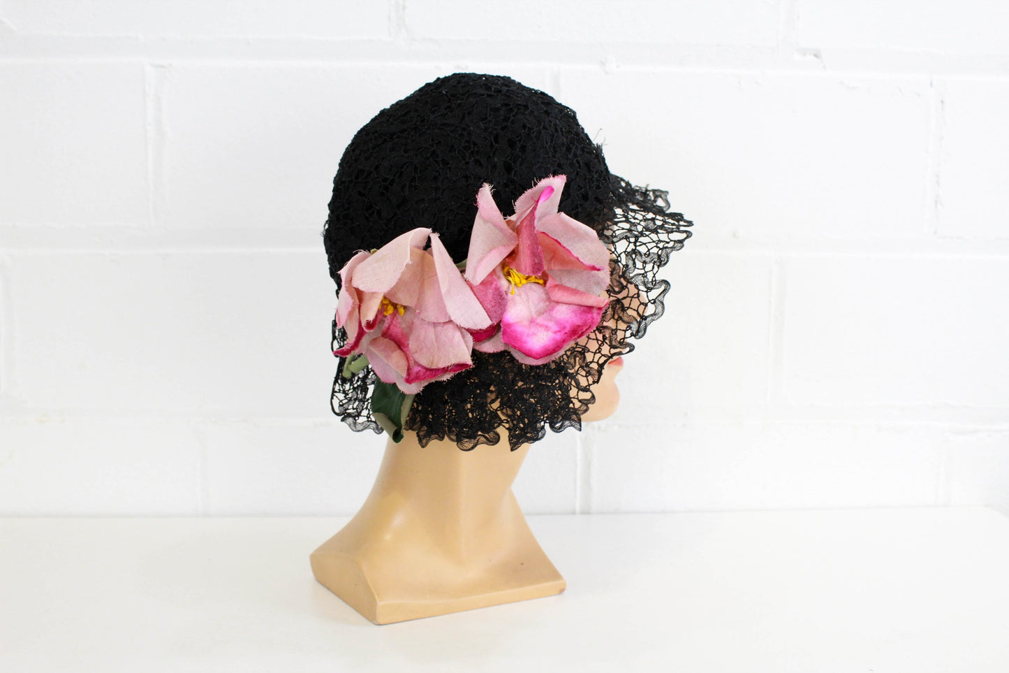 1920s reproduction horsehair flower applique hat