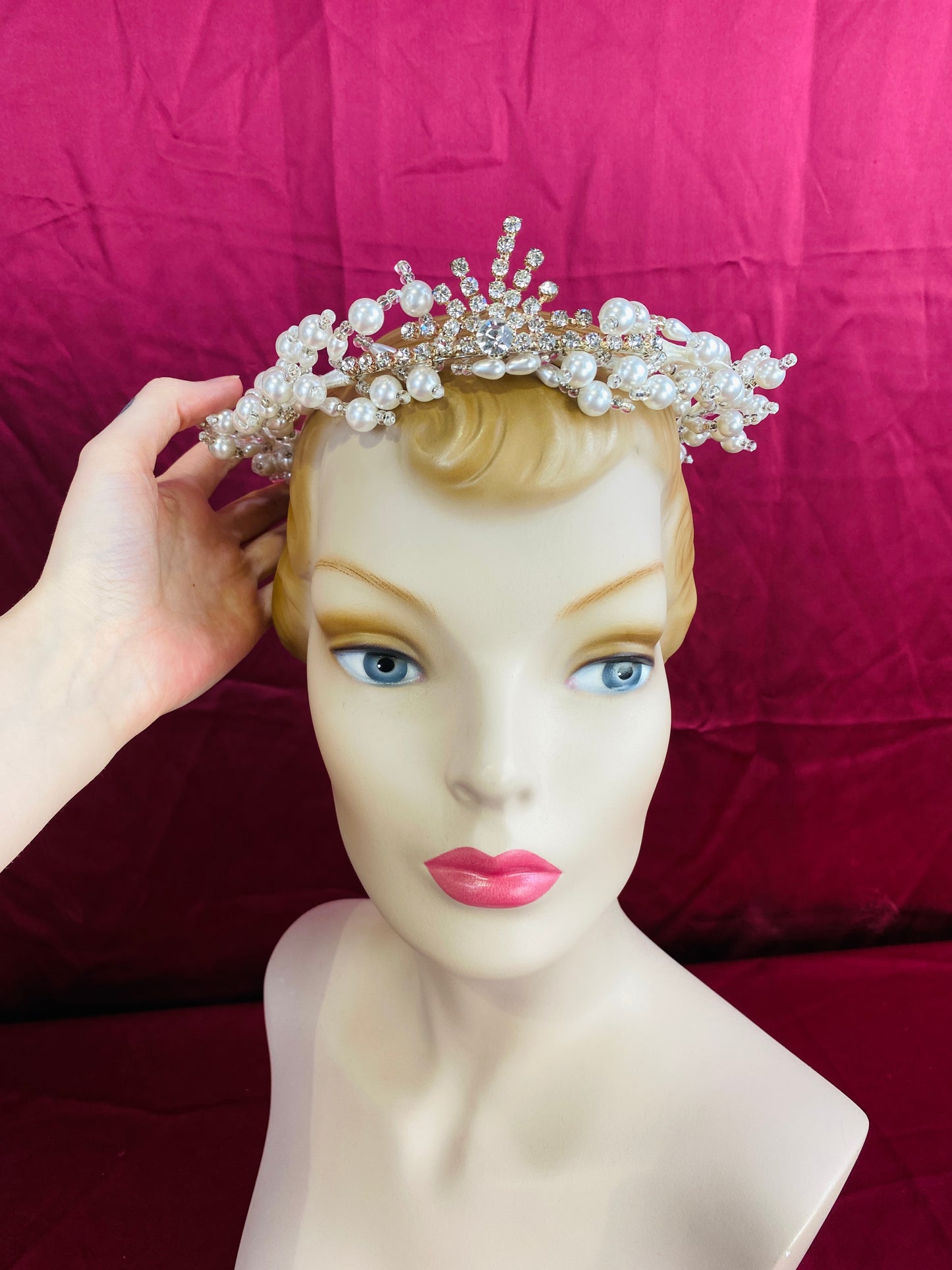 Vintage 80s/ 90s Diamanté & Pearl Bridal Headpiece