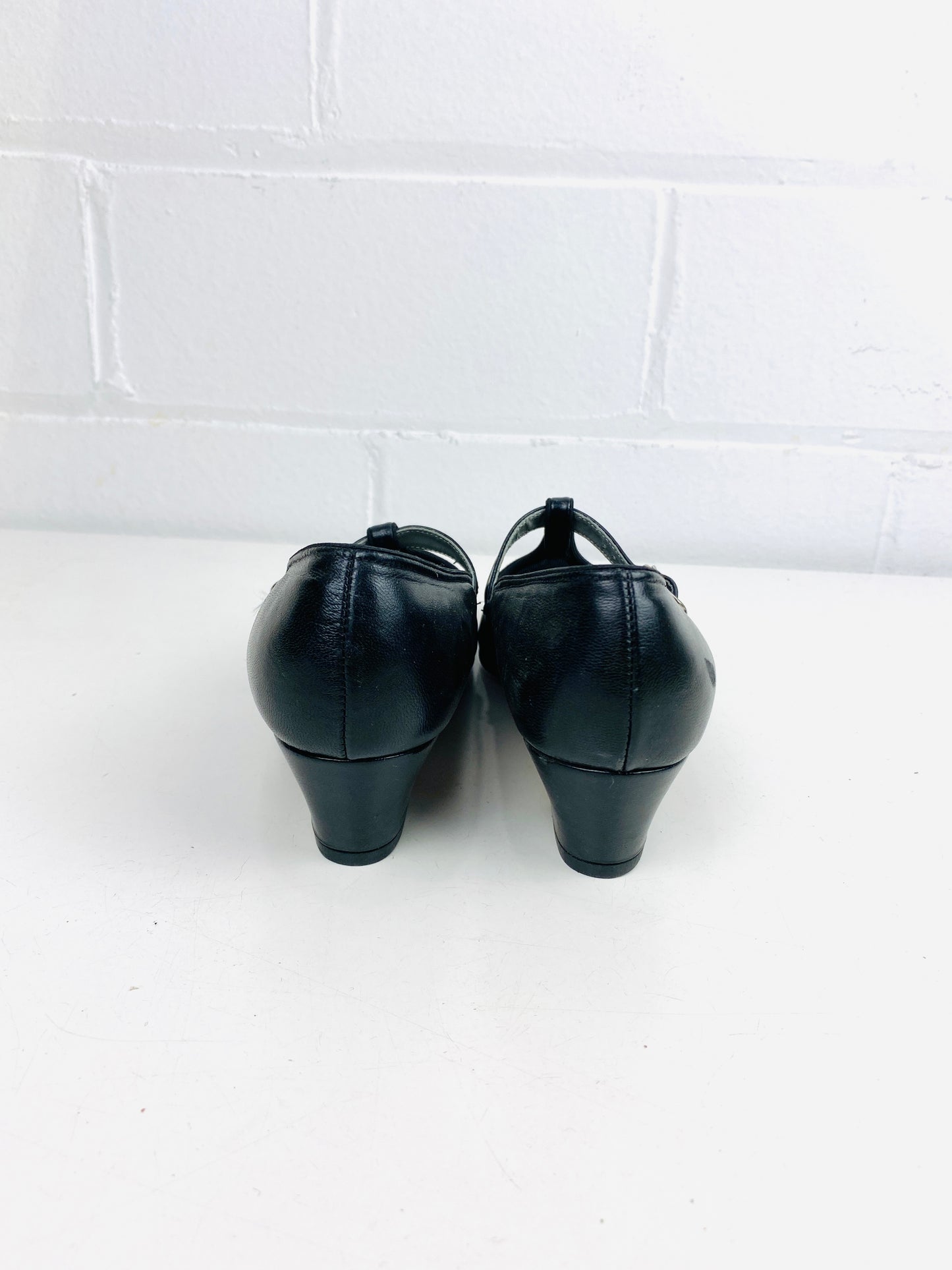 Vintage Deadstock Shoes, Women's 1980s Black Leather Cuban Heel T-Strap Pump's, NOS