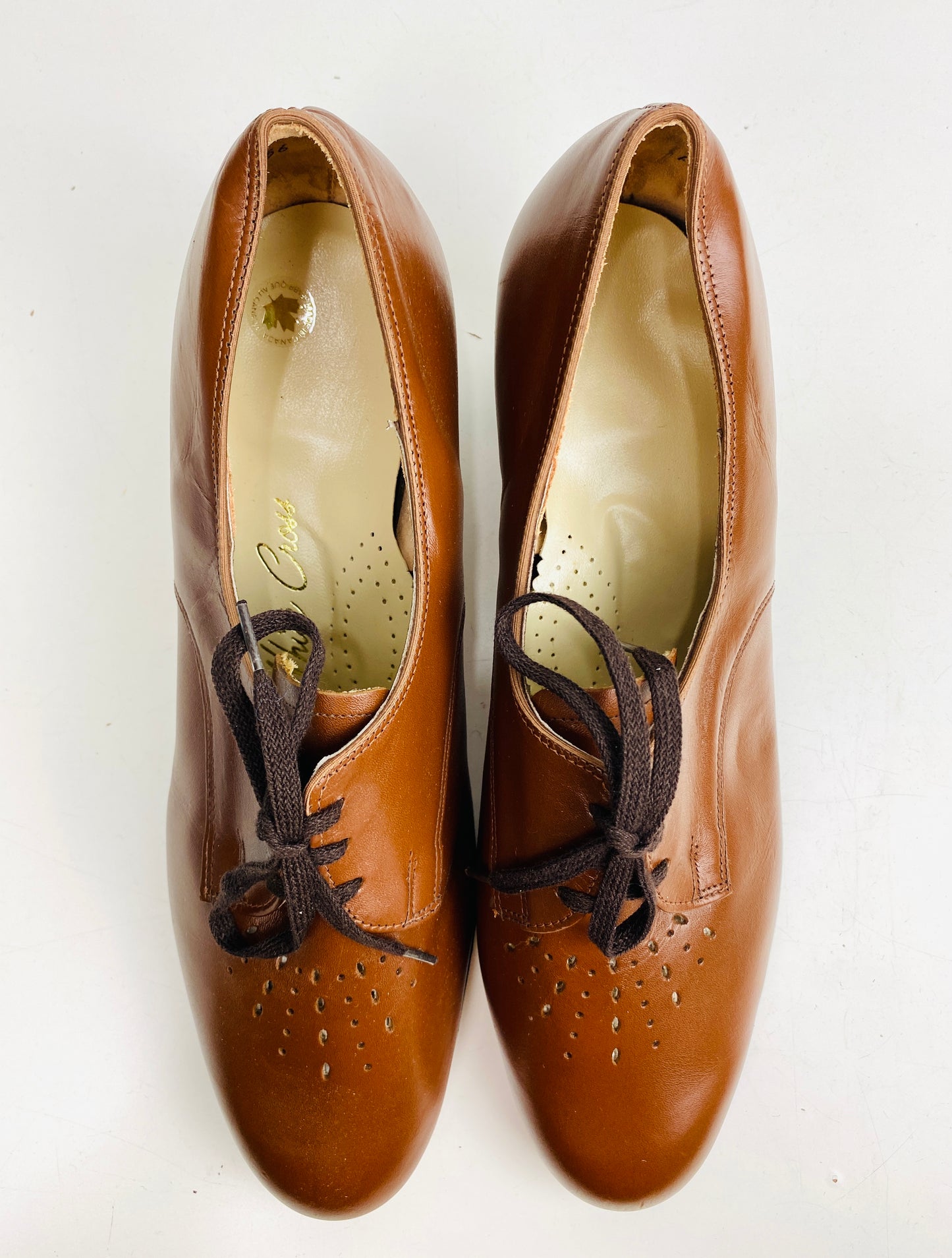 Vintage Deadstock Shoes, Women's 1980s Brown Leather Cuban Heel Oxfords, NOS, 7995