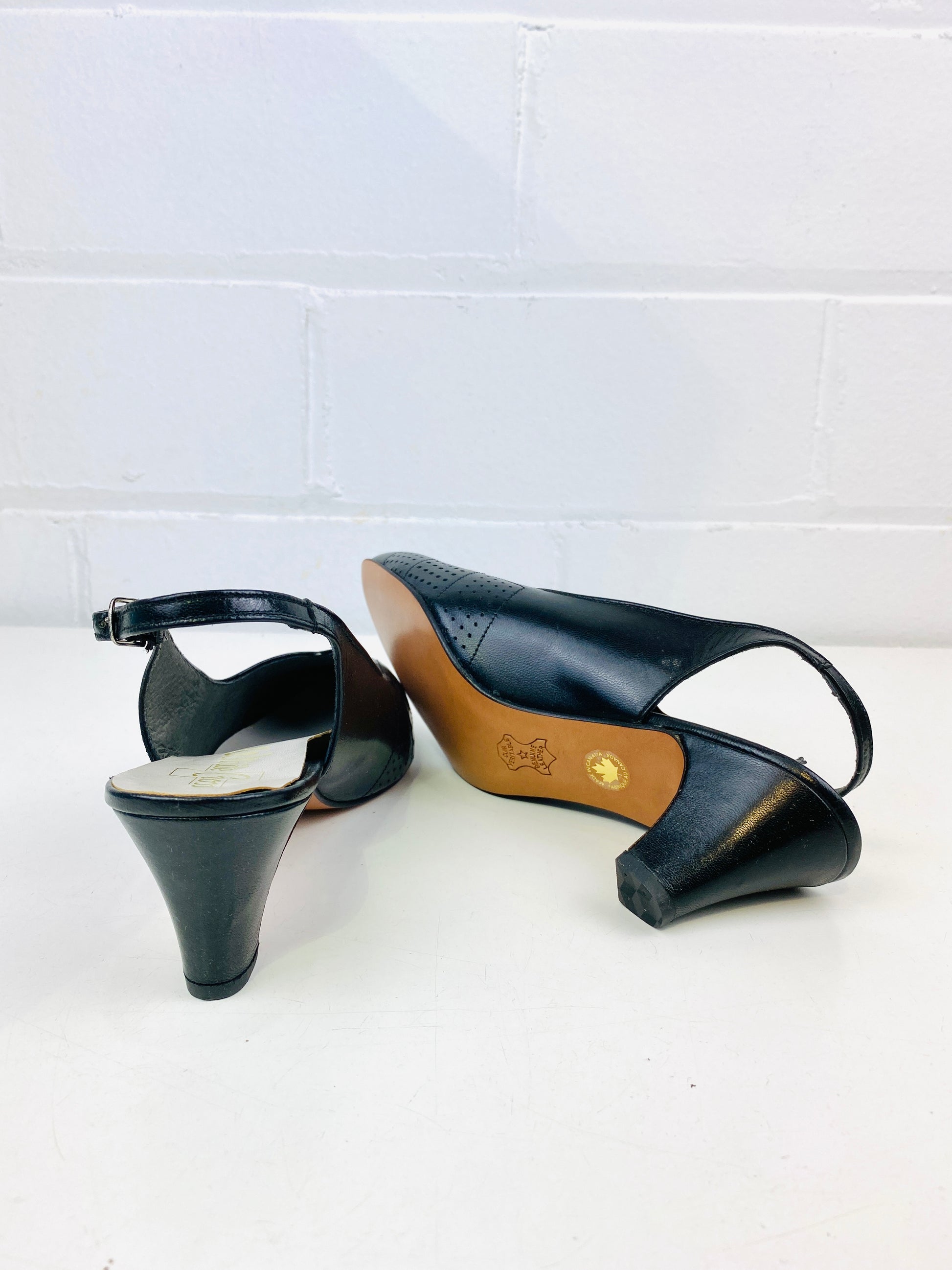 Vintage Deadstock Shoes, Women's 1980s Black Leather Mid-Heel Sling-Back Pumps, NOS, 8577