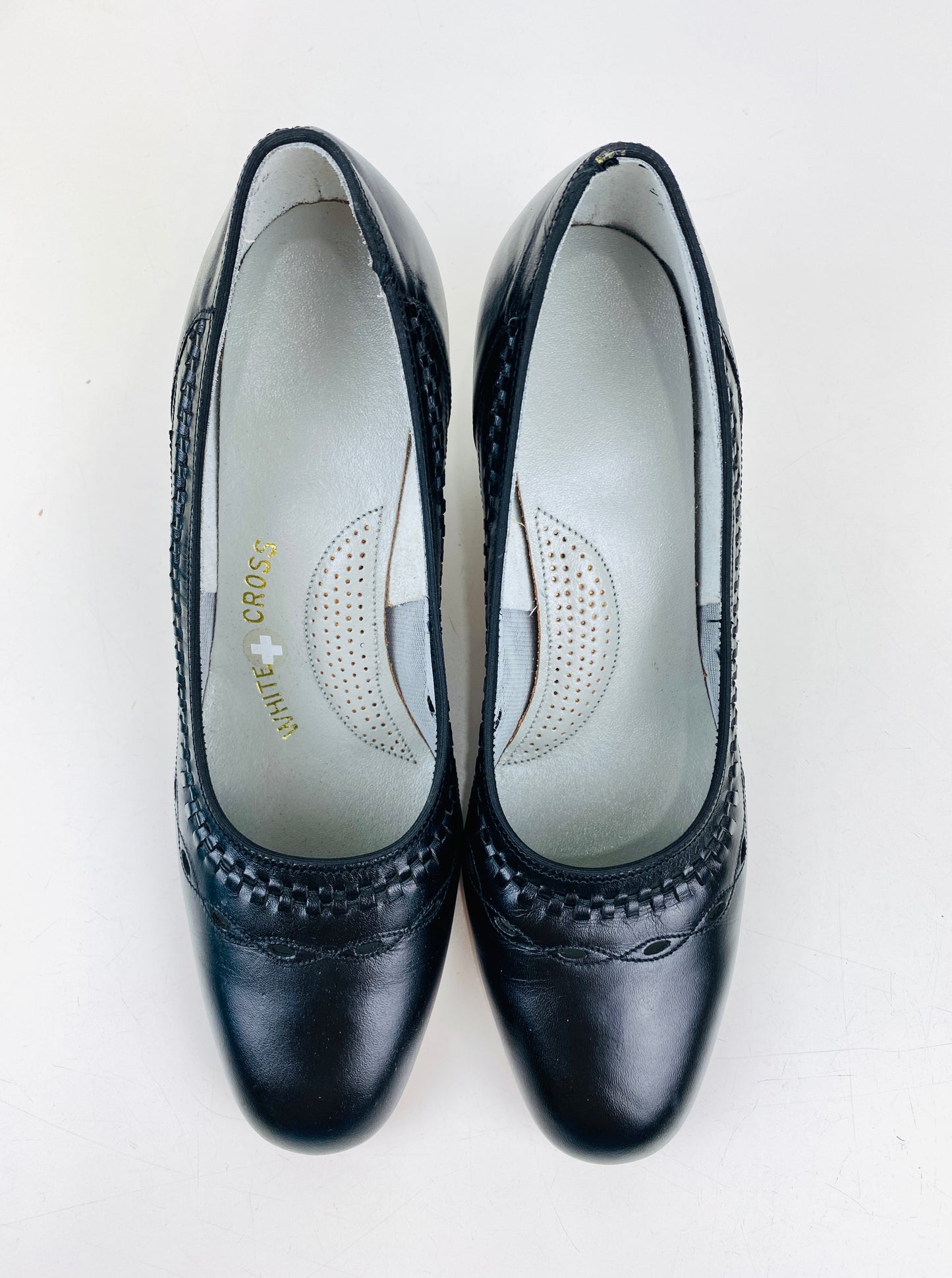 Vintage Deadstock Shoes, Women's 1980s Black Leather Mid-Heel Pumps, NOS, 8230