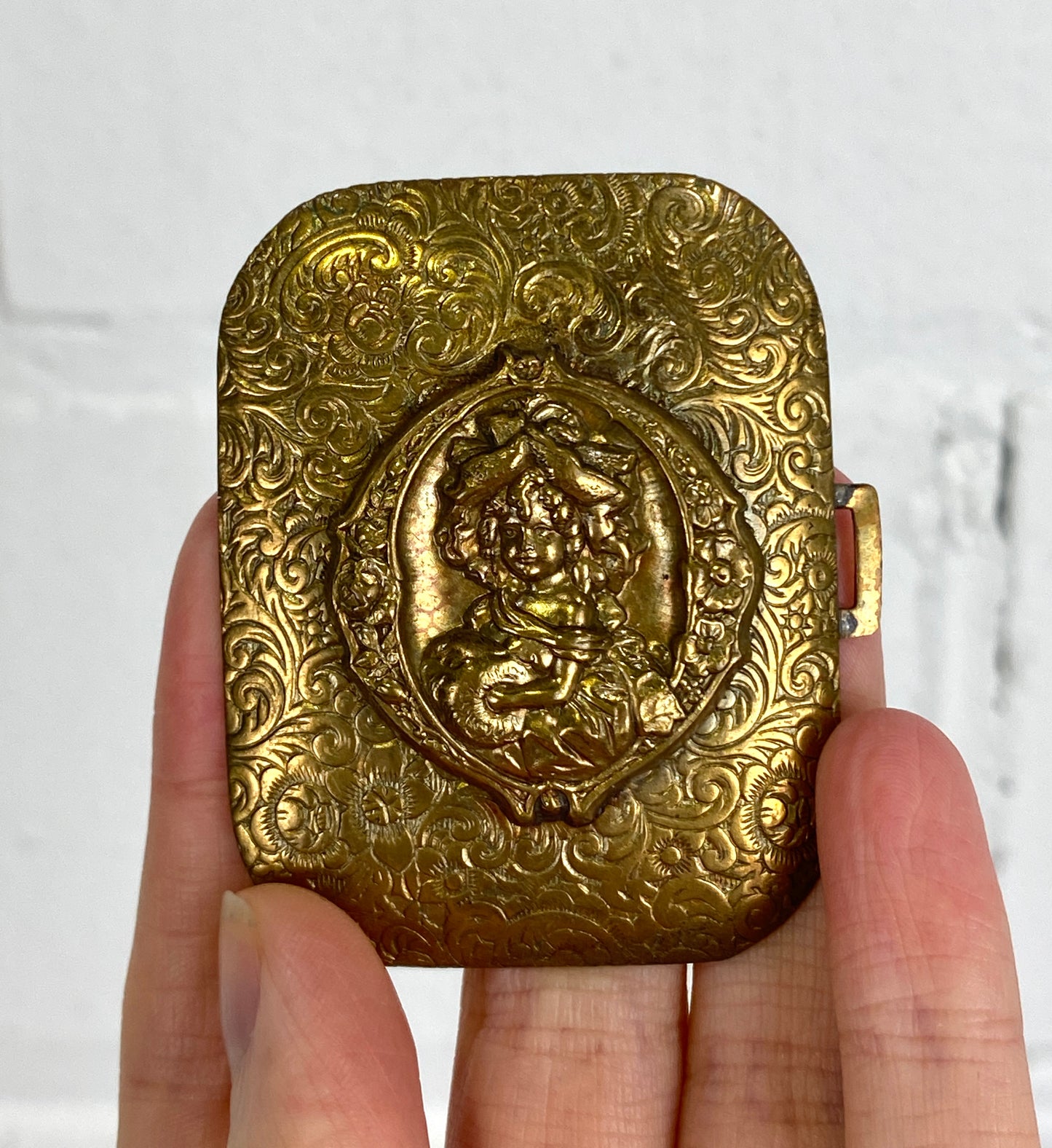 Vintage 1930s Goldtone Cameo Clasp Buckle