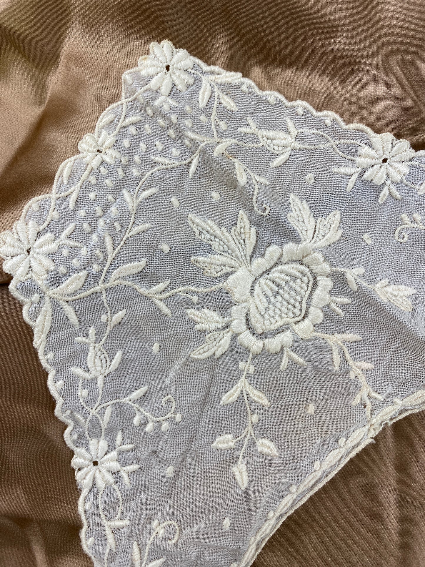 Antique Edwardian Cream Cotton Floral Embroidered Collar