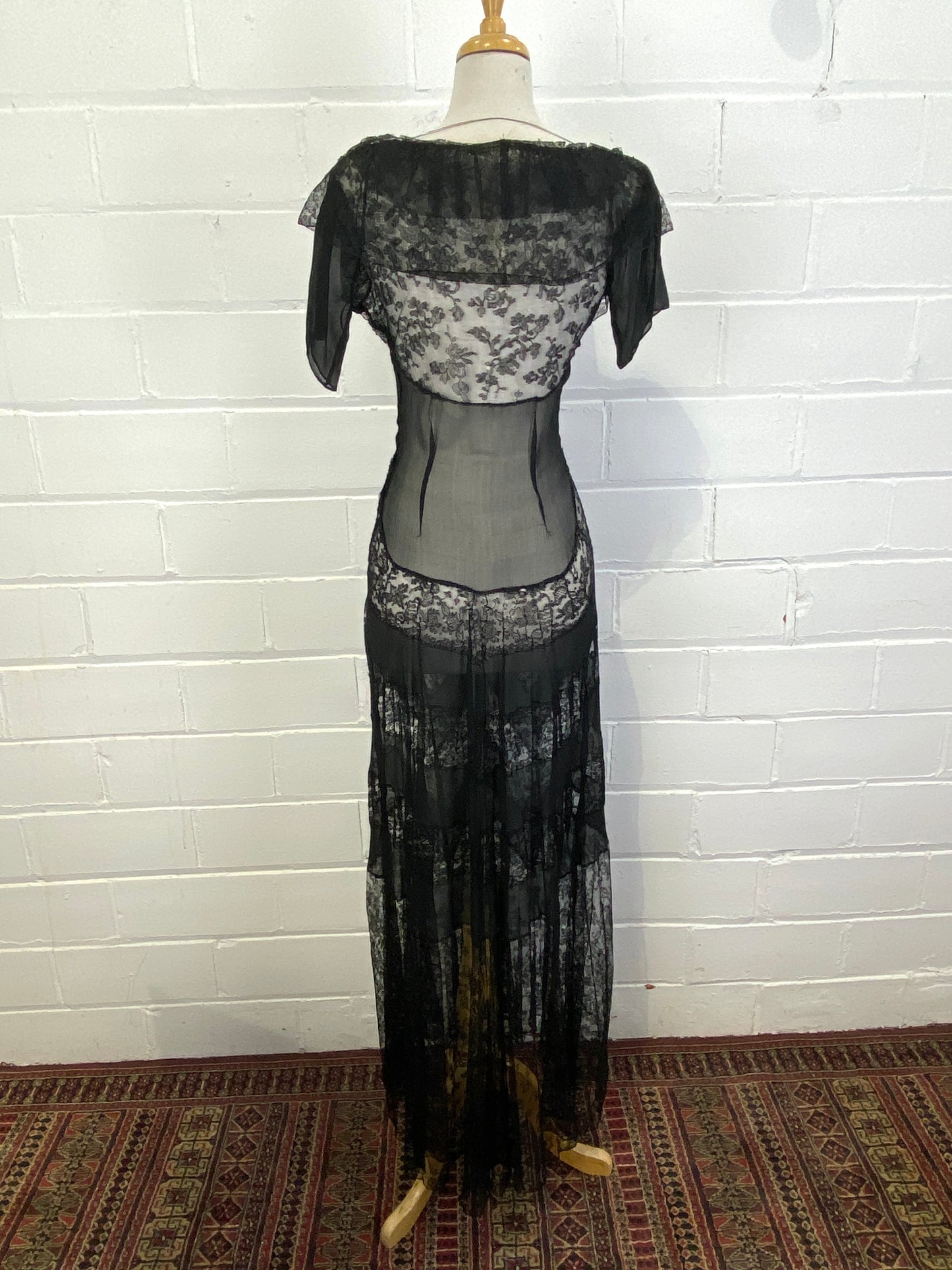 Vintage 1930s Short Sleeve Black Floral Lace & Chiffon Multi-Panel Gown, XS