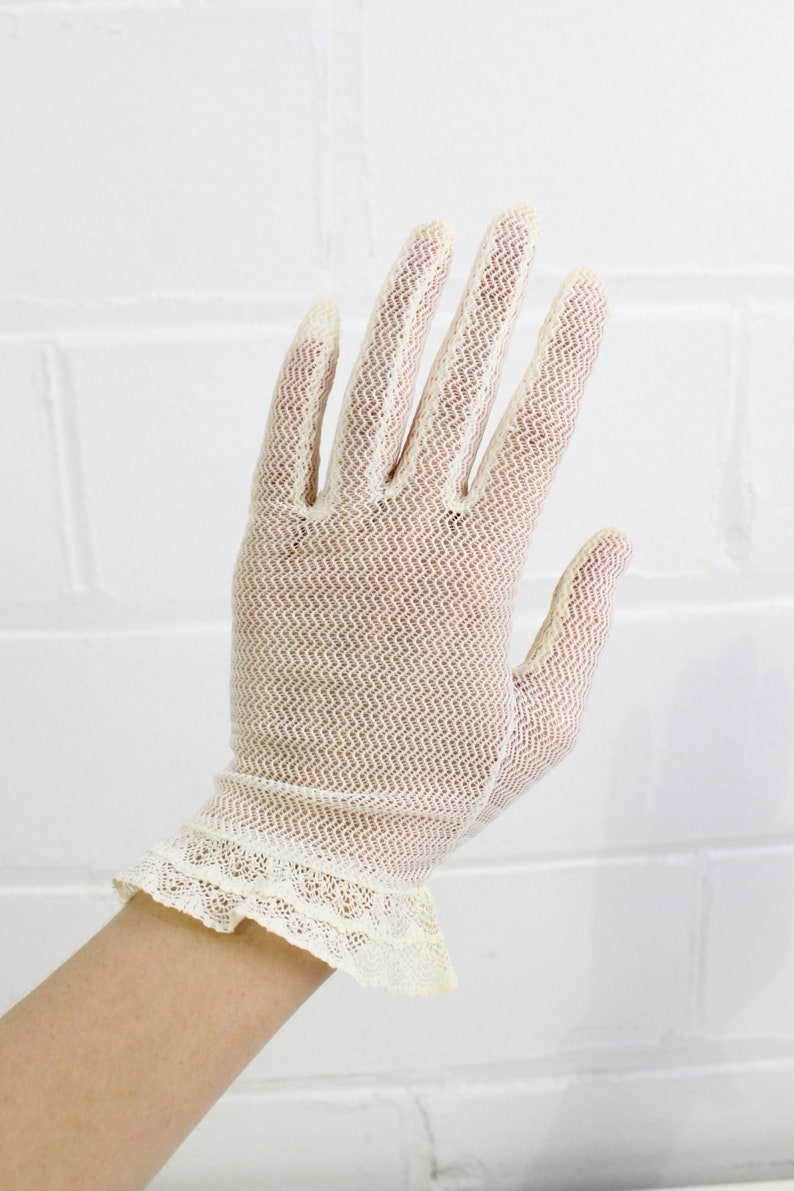 Vintage White Net Gloves with Lace Ruffle, Bridal Gloves, Mid