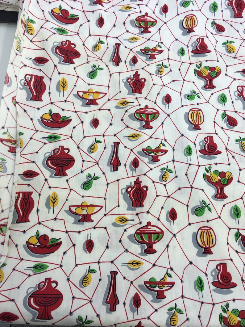 Mid Century Fabric, Fruit and Vase Print Cotton Fabric, 9 Yards 1950s/60s Novelty Print Vintage Fabric, Crafts, Masks, Aprons, Dressmaking