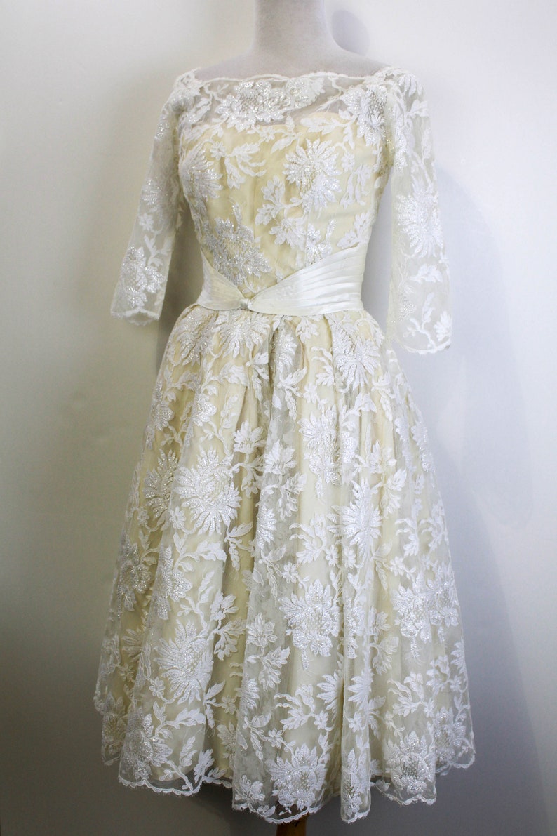 Vintage 1950s White Metallic Lace Wedding Dress, Cream Lining, XS Vintage 1950s White Metallic Lace Wedding Dress, Cream Lining, XS