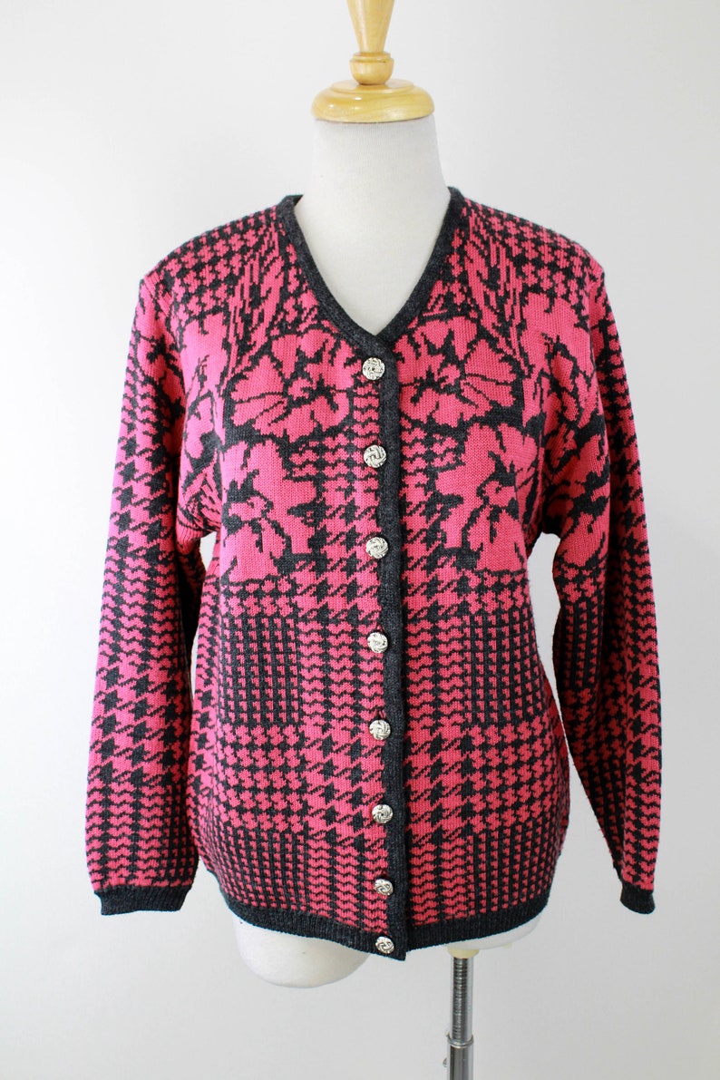 Vintage 80s/90s Floral Houndstooth Knit Cardigan, Medium