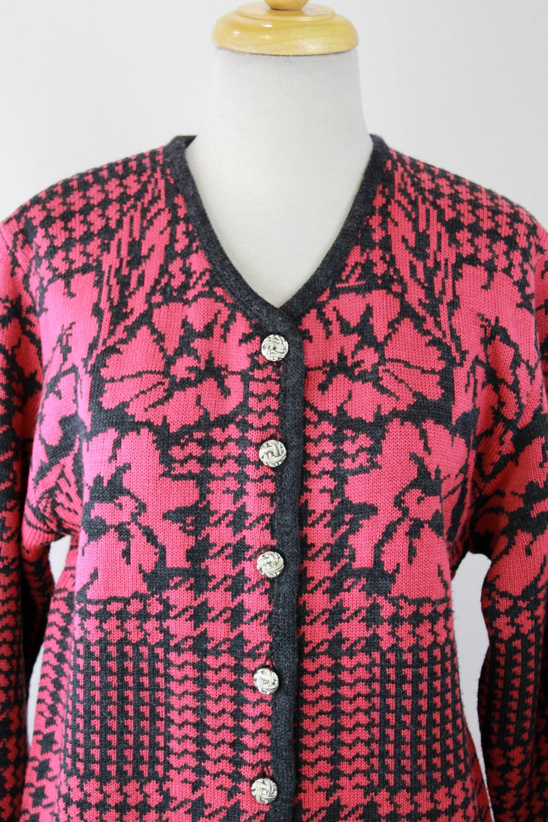 Vintage 80s/90s Floral Houndstooth Knit Cardigan, Medium