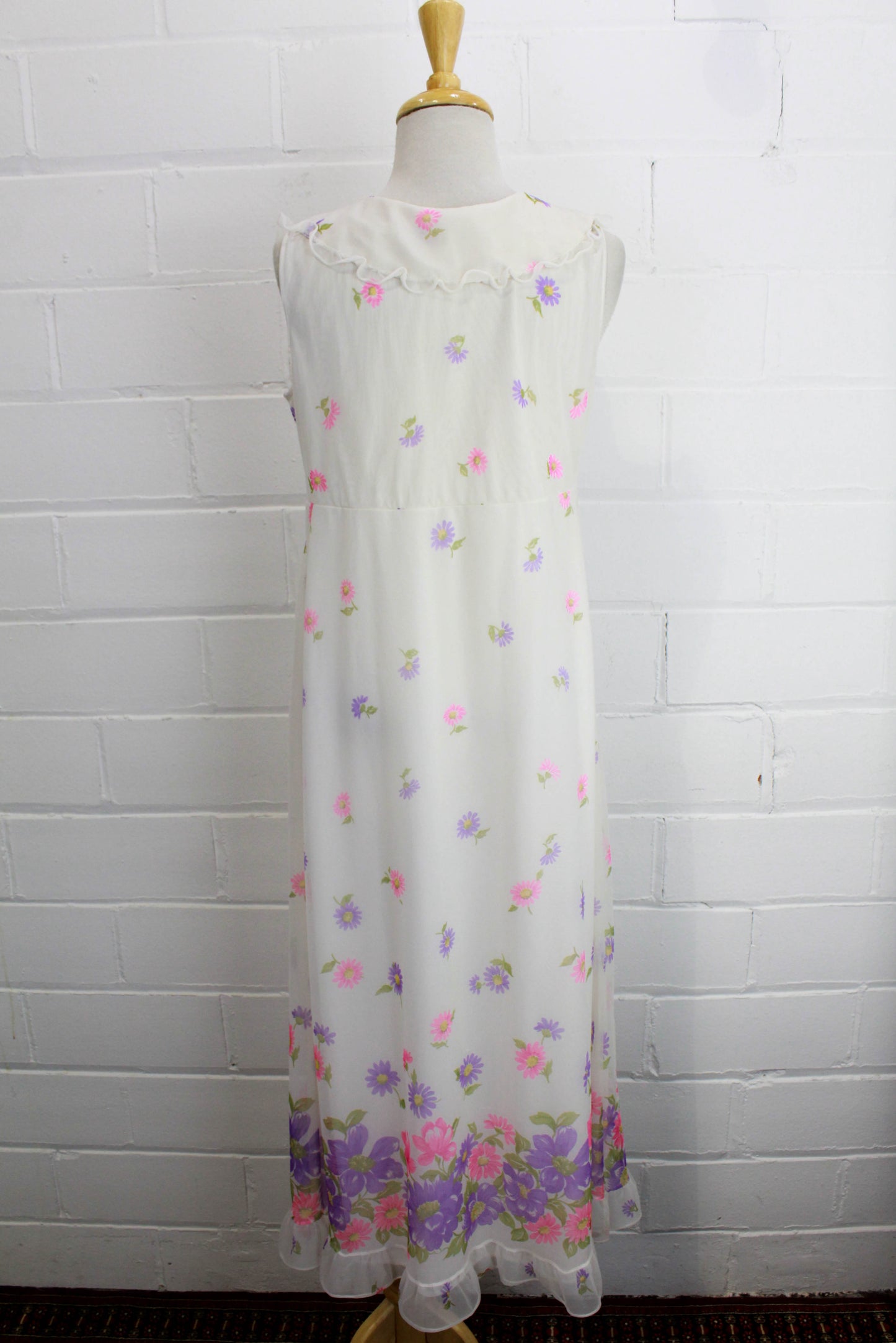Vintage 1960s/70s Maxi Dress, White Chiffon with Lilac and Pink Floral Print, B36"