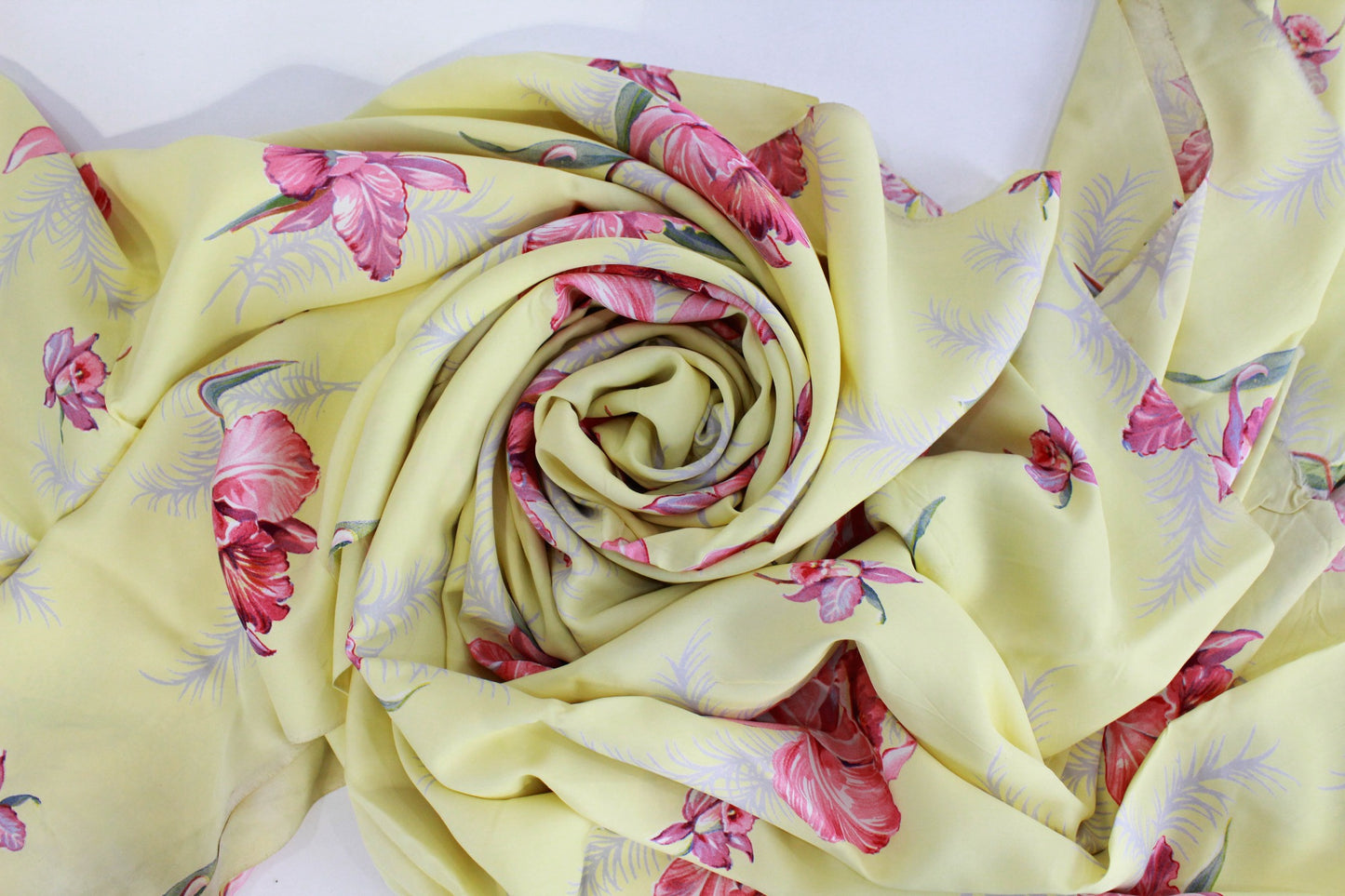 1940s yellow pink floral print rayon fabric vintage sewing dressmaking fabric