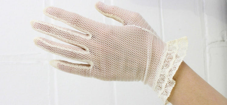 Vintage white net lace gloves 