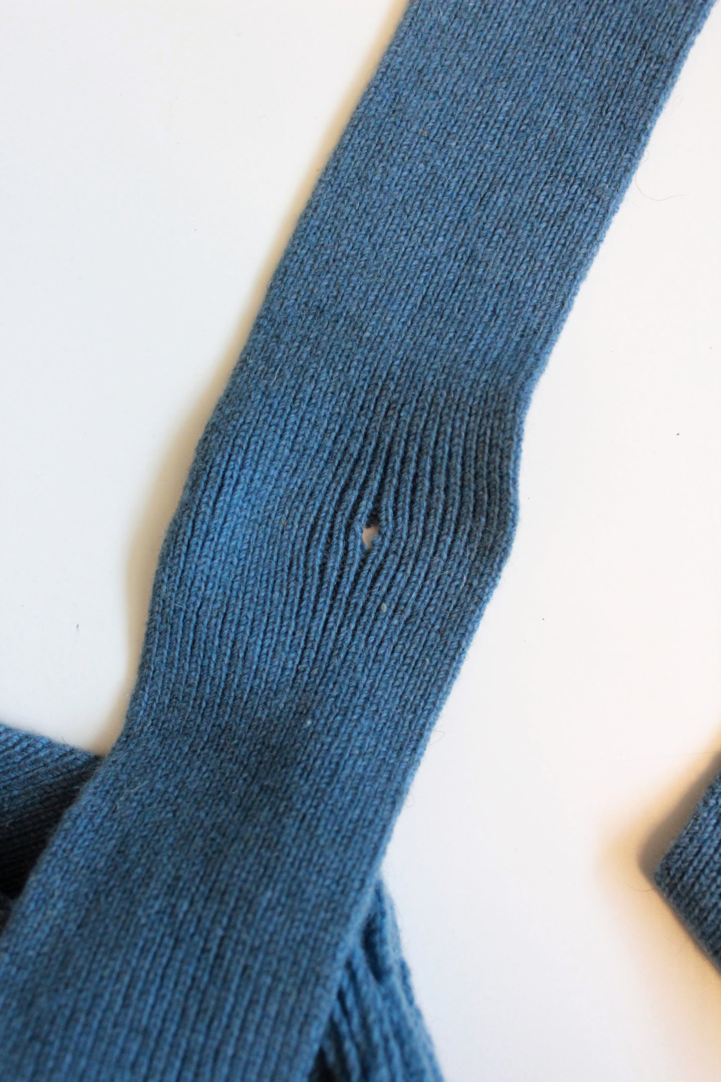 1960s Blue Cashmere Sweater With Matching Belt, Small 