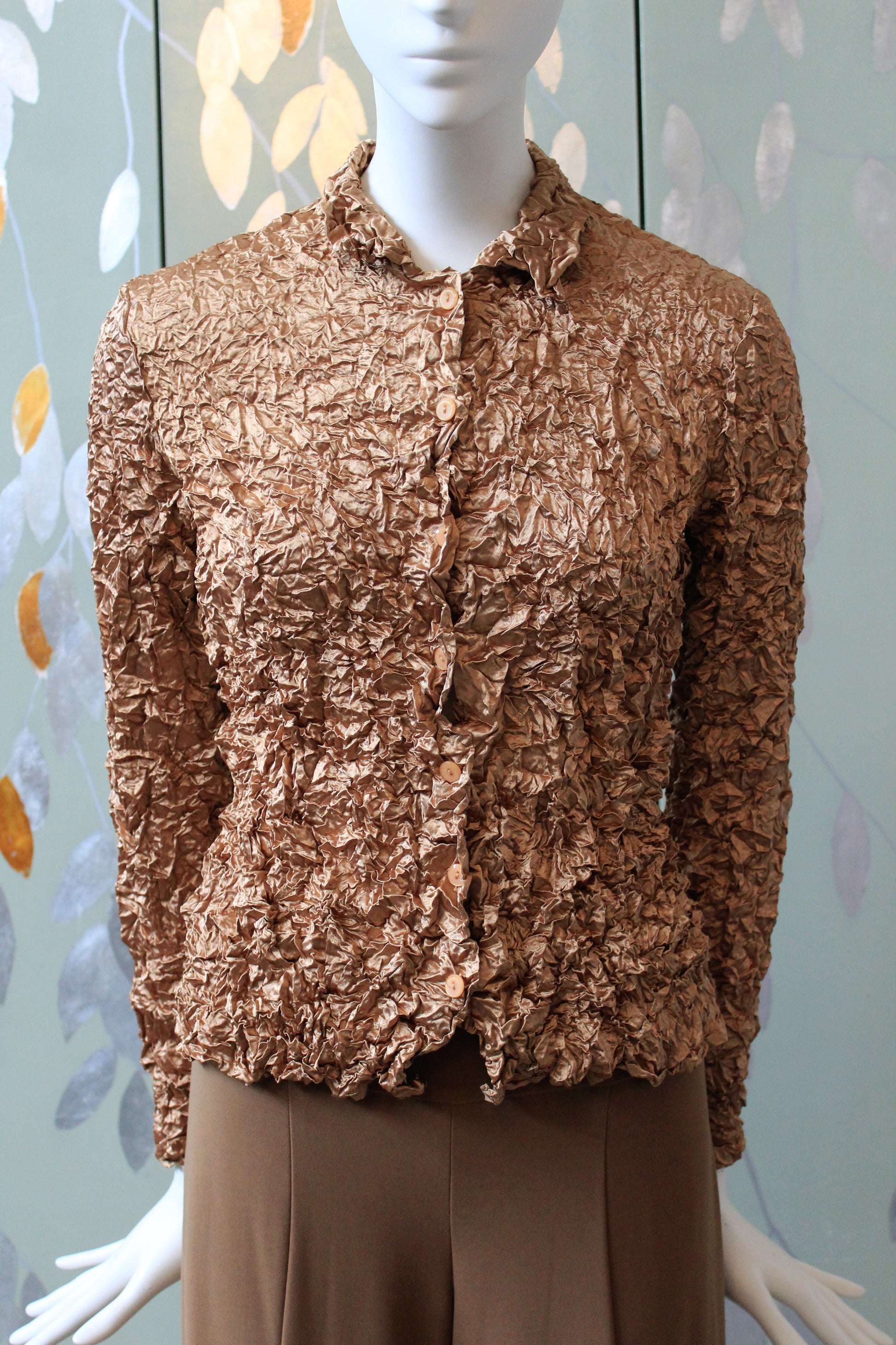 Early 2000s Tan Bubble Shrink Shirt, Medium 
