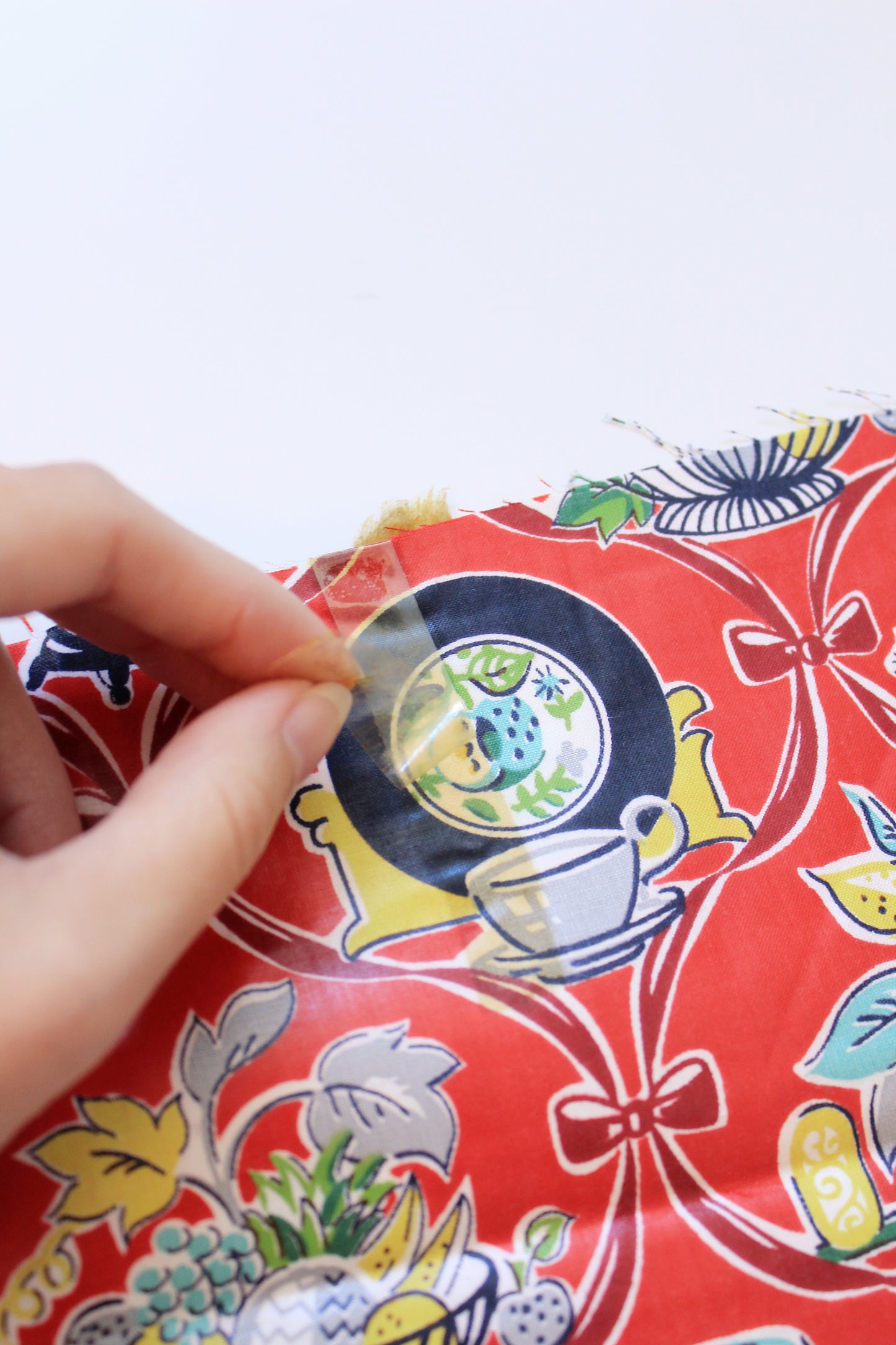 1960s Novelty Fruit Bowl And Floral Print With Bows Polished Cotton Fabric, 3.1 Yards