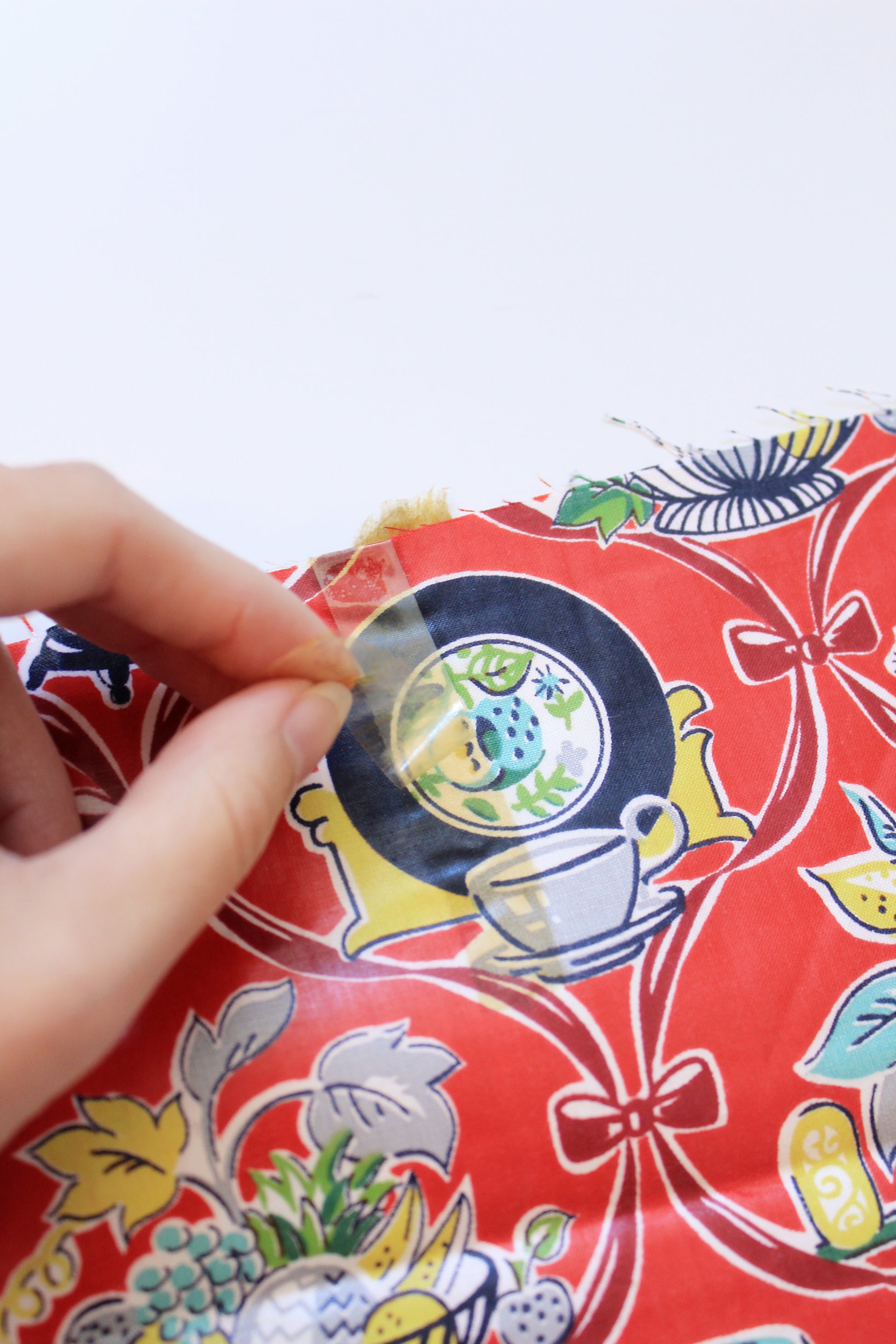 1960s Novelty Fruit Bowl And Floral Print With Bows Polished Cotton Fabric, 3.1 Yards