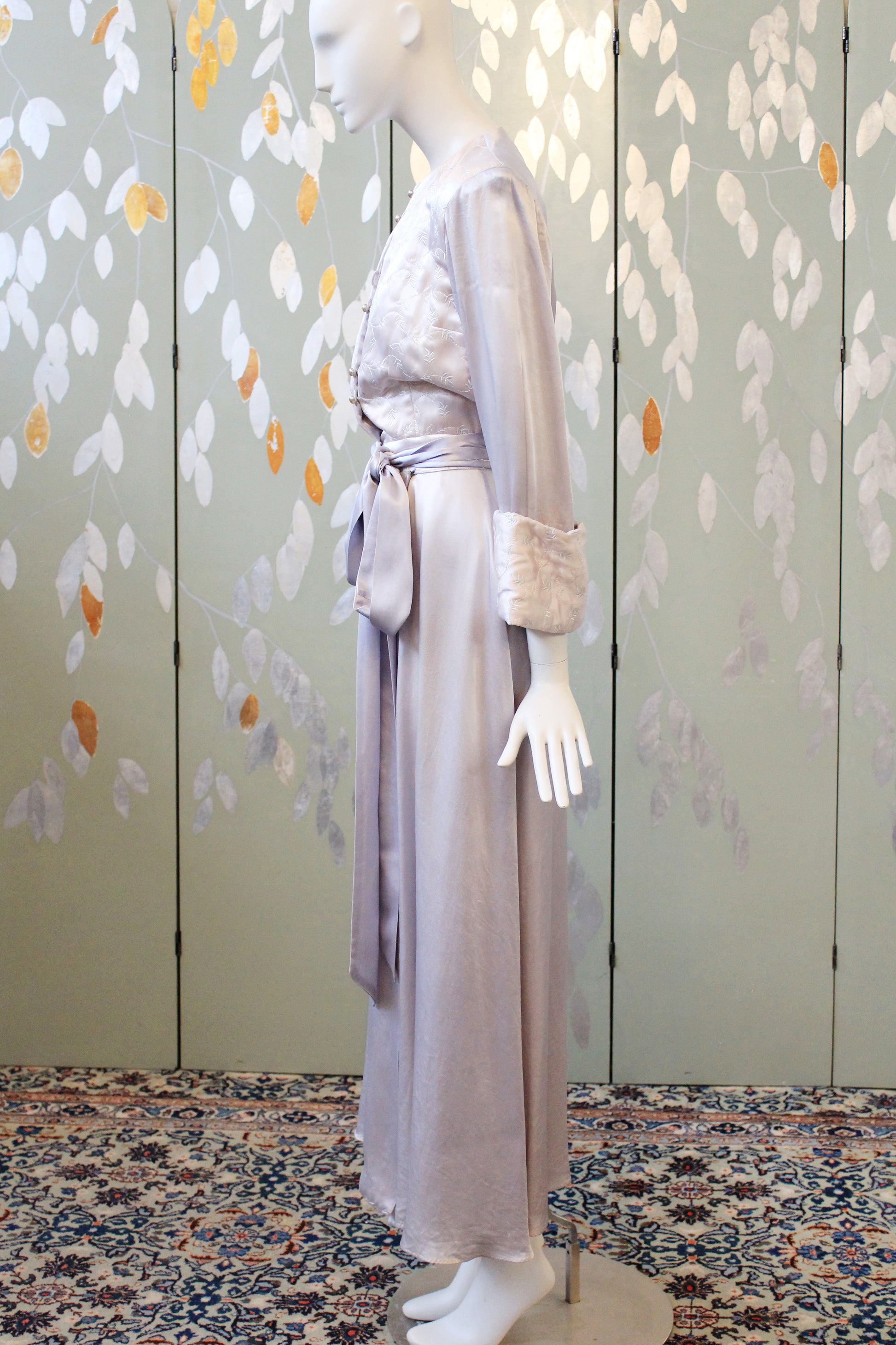 1940s Light Lilac Silk Robe With Quilting And Sash Belt, XS