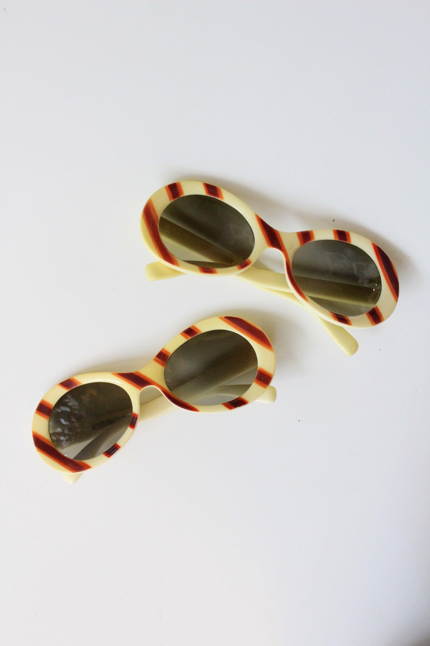 1960s Yellow And Brown Striped Round Sunglasses 