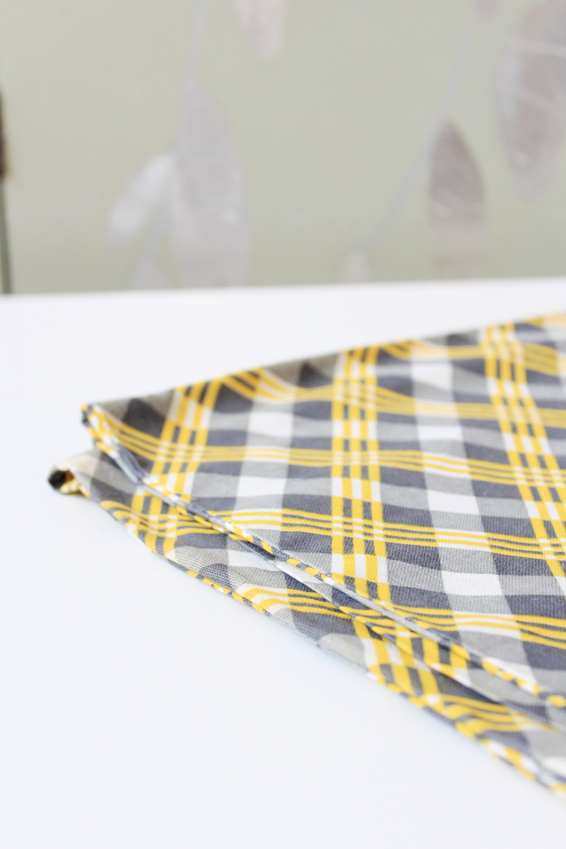 1940s Grey And Yellow Plaid Feedsack, Vintage Sewing/Quilting Fabric