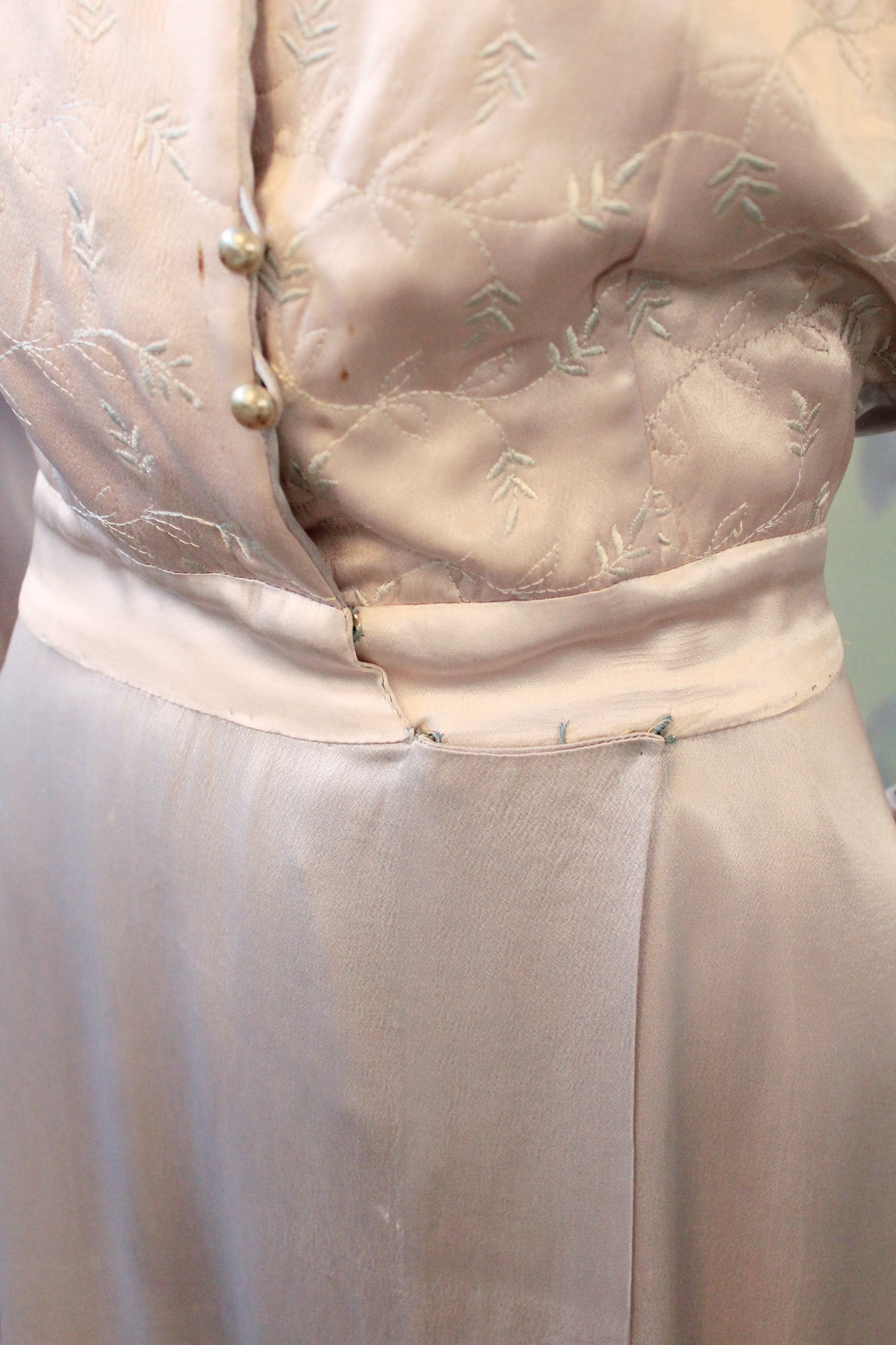 1940s Light Lilac Silk Robe With Quilting And Sash Belt, XS