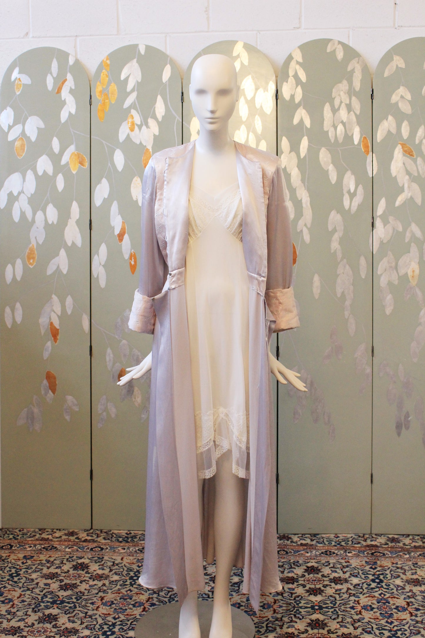 1940s Light Lilac Silk Robe With Quilting And Sash Belt, XS