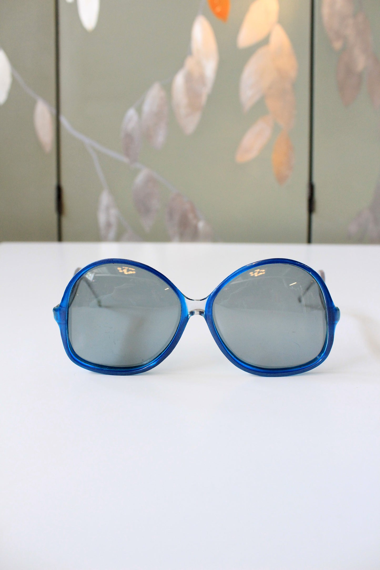 1960s Large Circle Royal Blue Sunglasses 