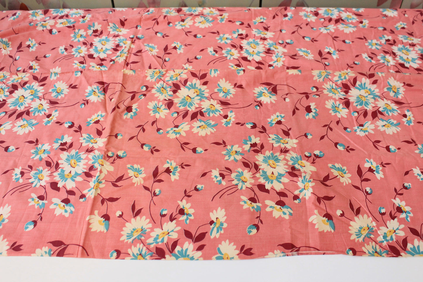 1950s Muted Pink With White Flowers Cotton Sewing Fabric, 5.7 Yards