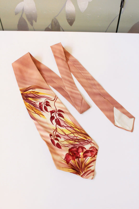 Vintage 1940s Brick And Yellow Hand Painted Pond Leaves Tie