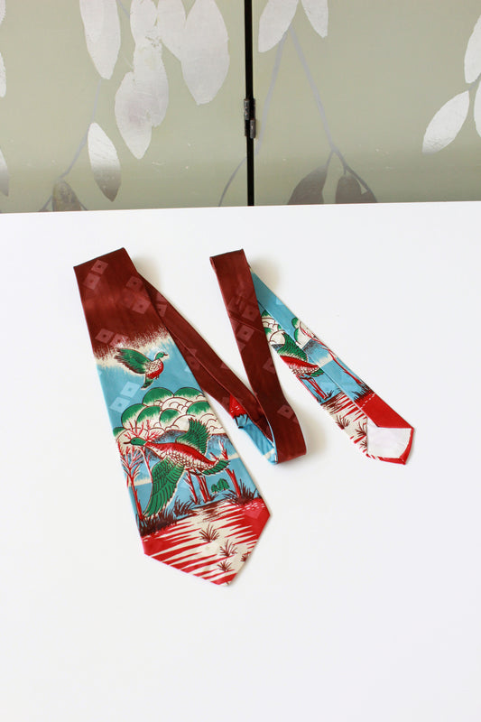 Vintage 1940s Colourful Ducks Rayon Tie