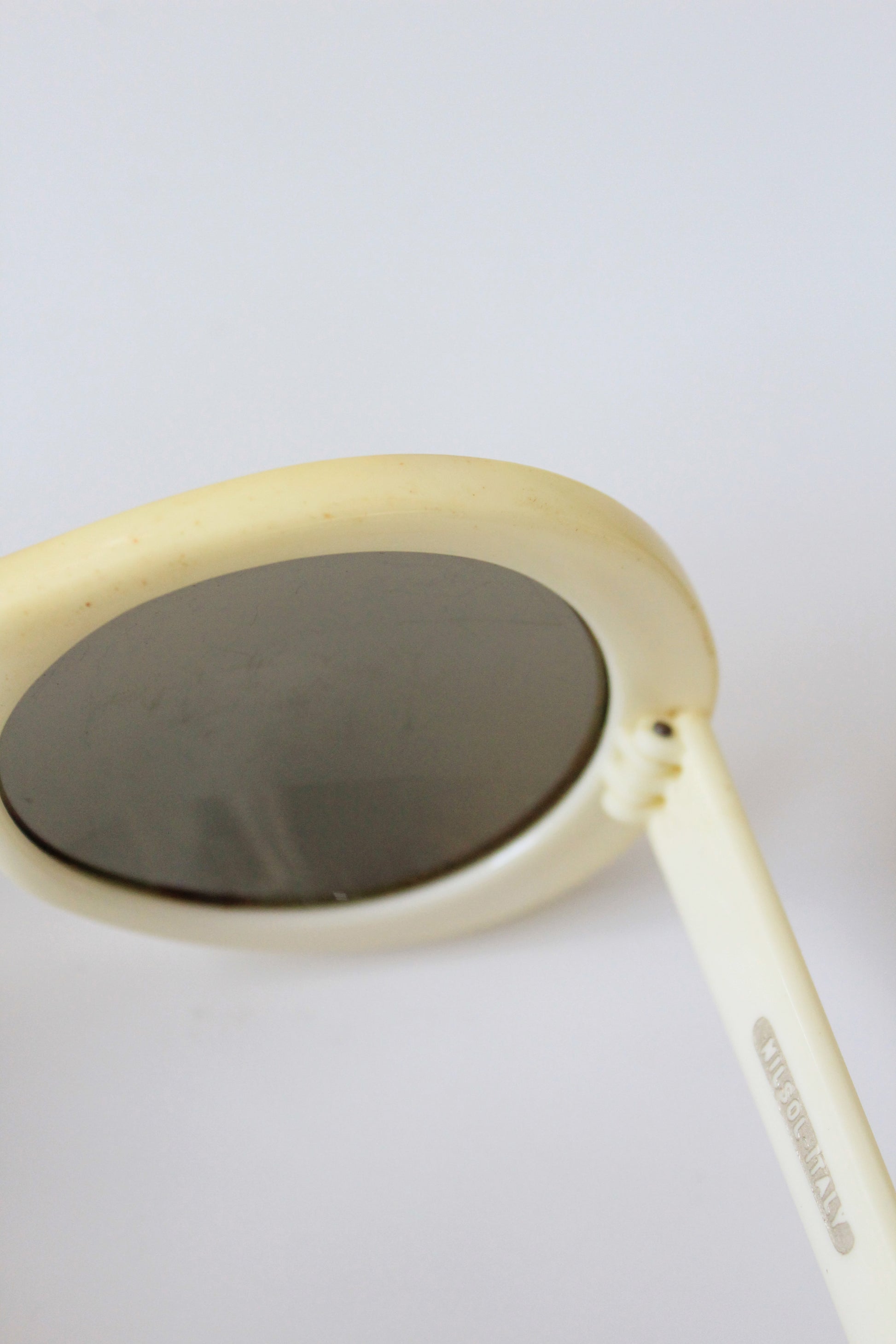 1960s Yellow And Brown Striped Round Sunglasses 