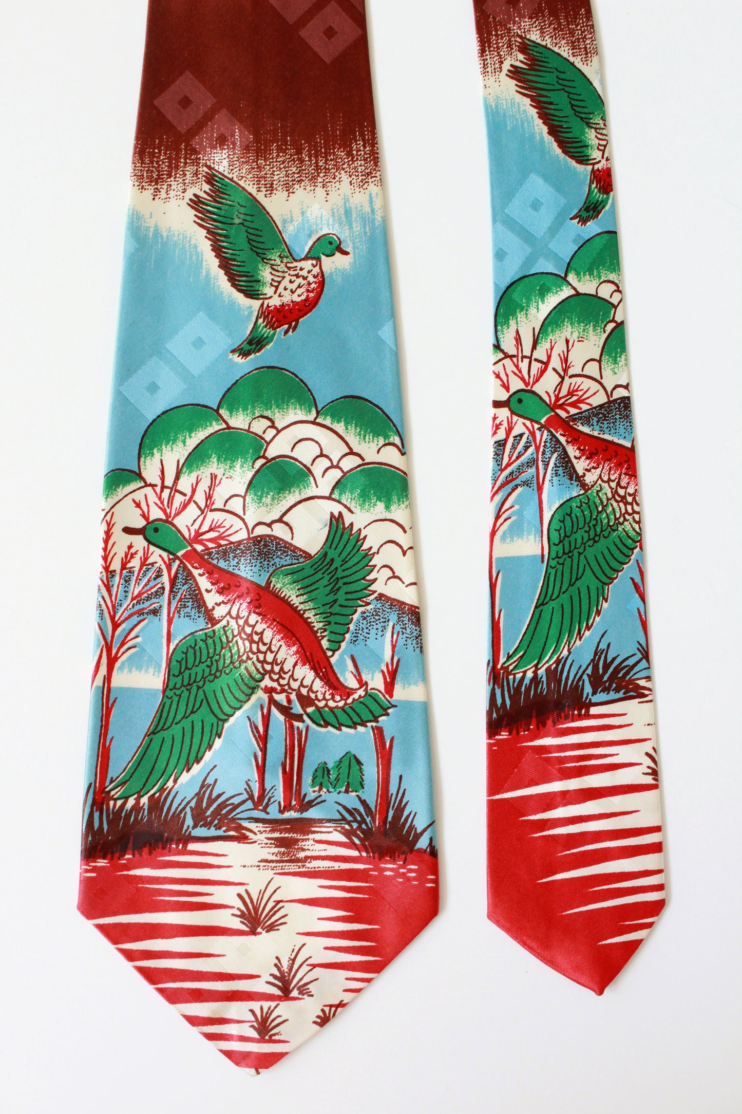 Vintage 1940s Colourful Ducks Rayon Tie