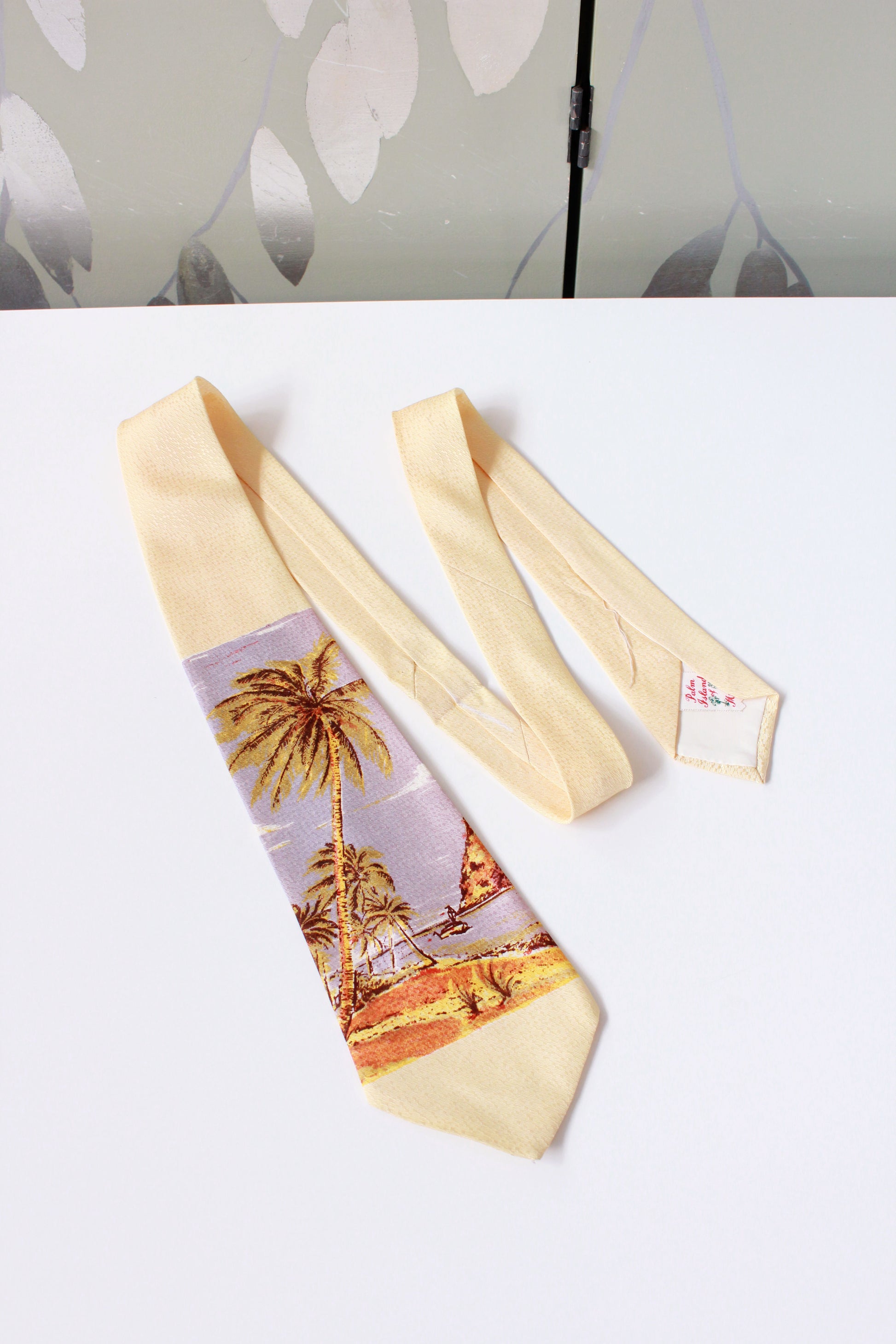 Vintage 1960s Yellow Palm Tree Silk Tie, Scenic Beauties