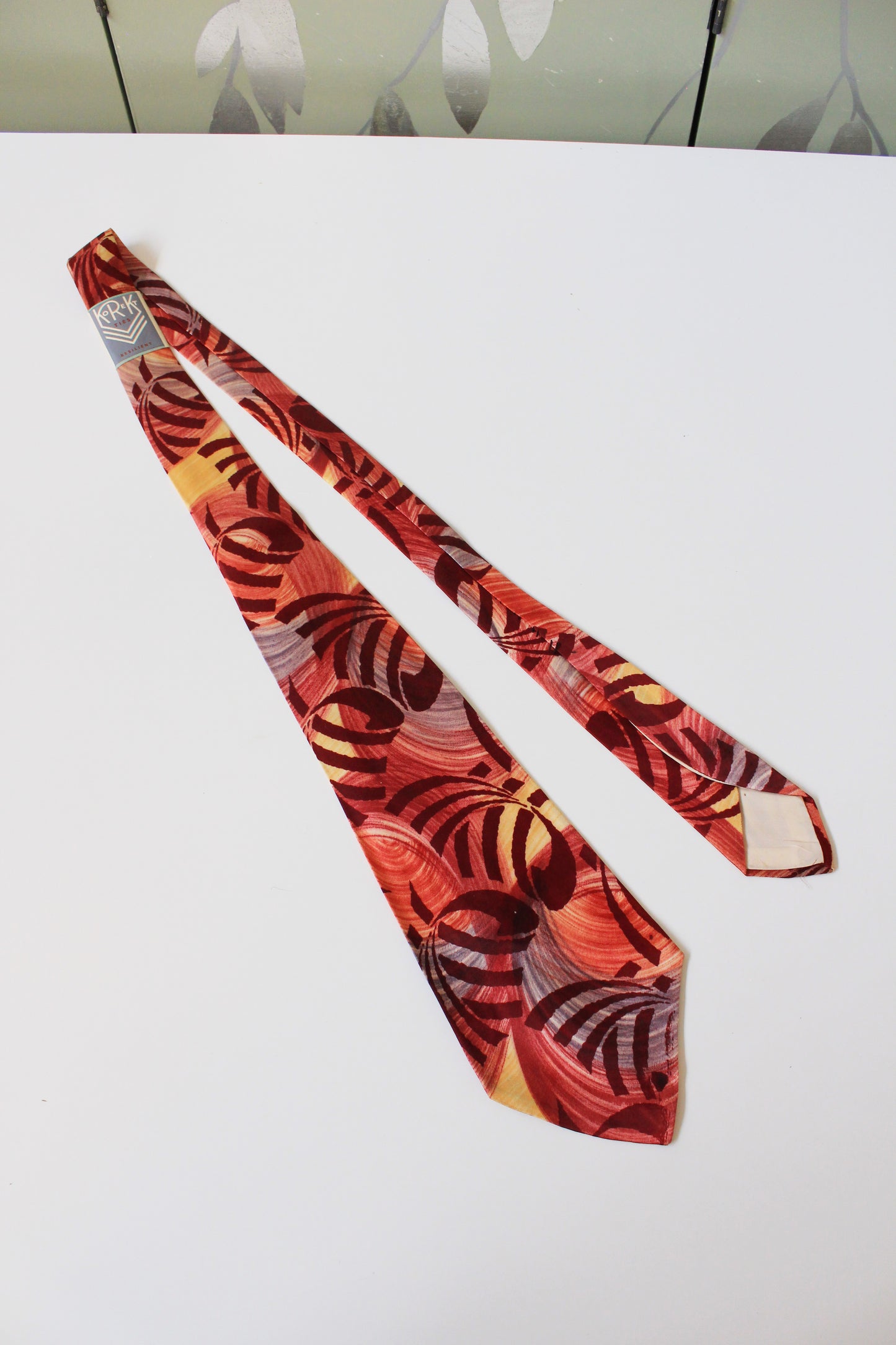 Vintage 1940s Red/Orange/Yellow Sunset Leaf Abstract Dead Stock Rayon Tie