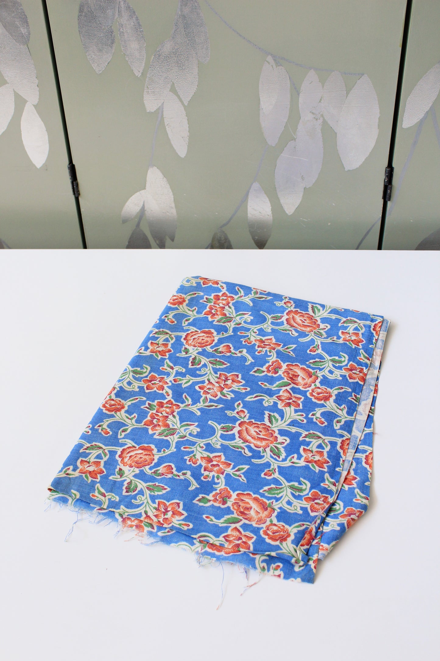 1940s Blue, Red And Green Floral Feedsack, Vintage Summer Sewing/Quilting Fabric,